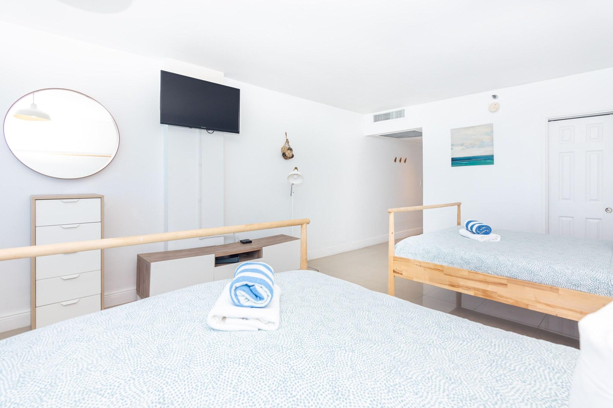 Studio Queen Size Bed