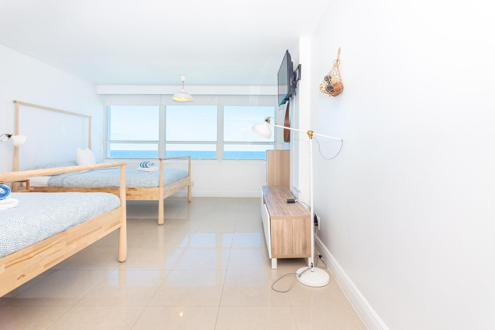 Studio Queen Size Bed