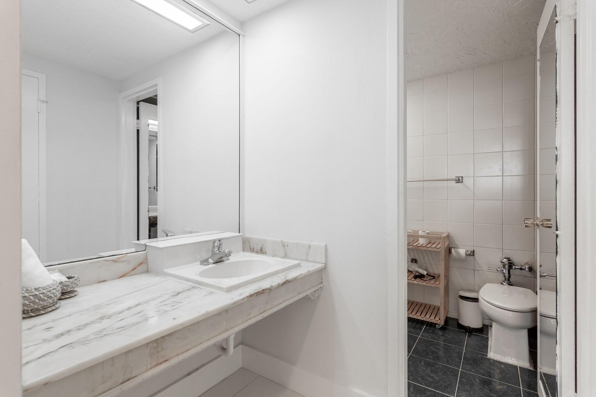 Studio Classic Two Queen Beds