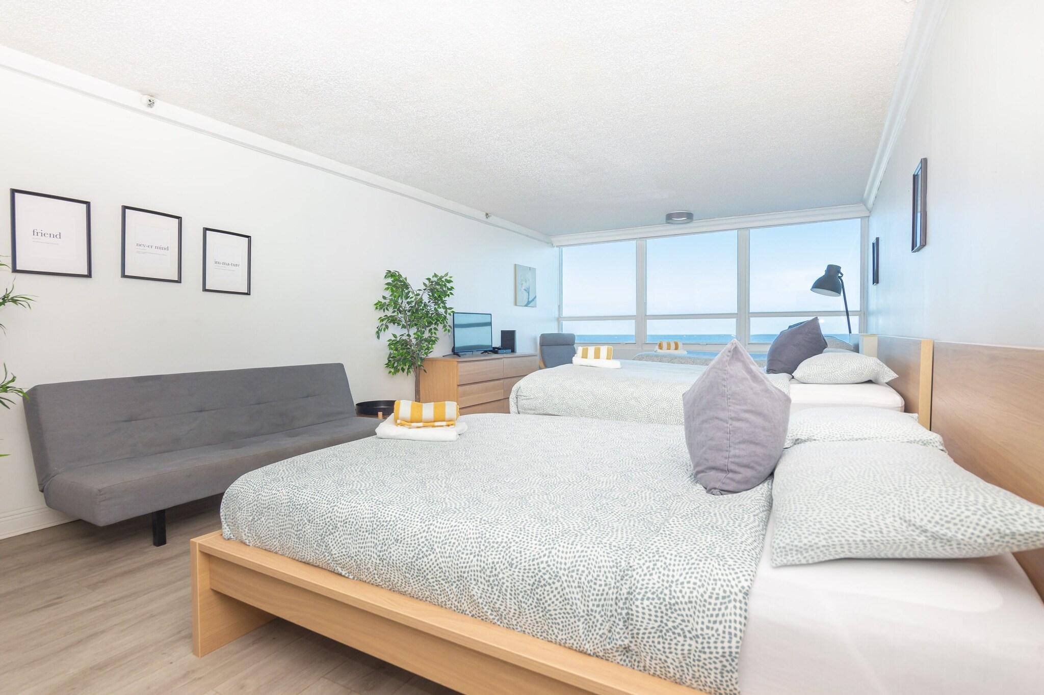 Studio Two Queen Beds