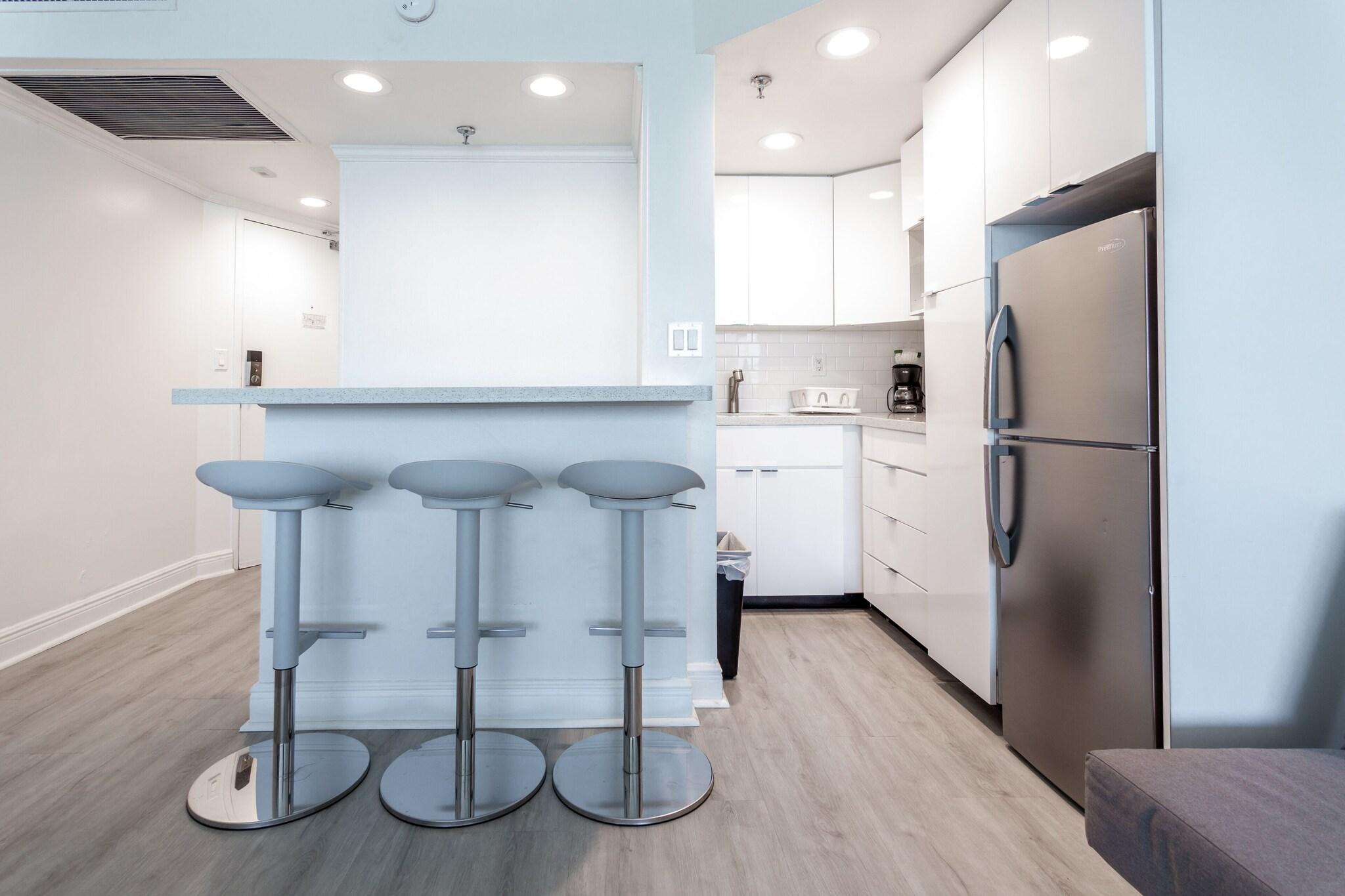 Studio Two Queen Beds