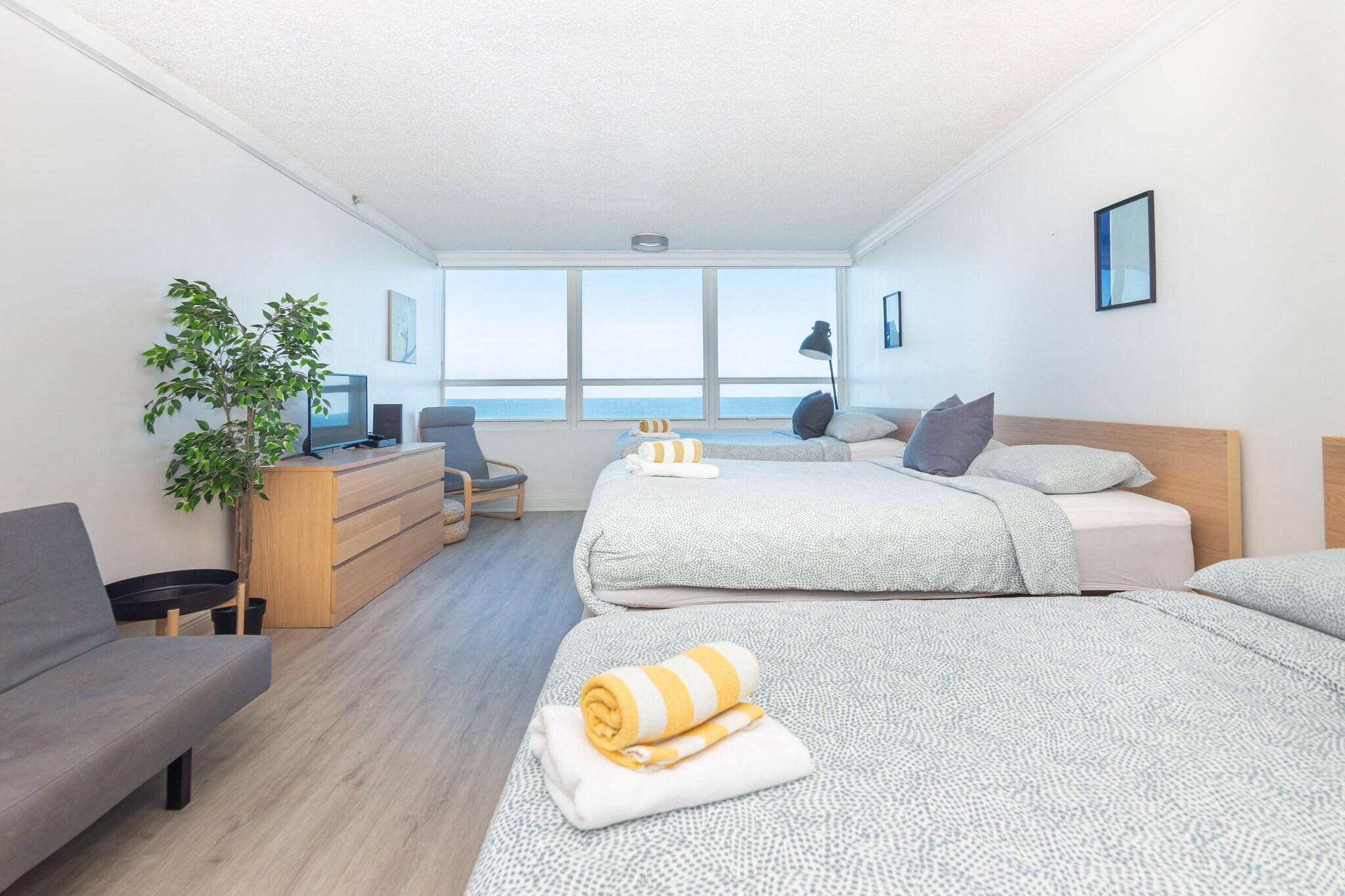 Studio Two Queen Beds