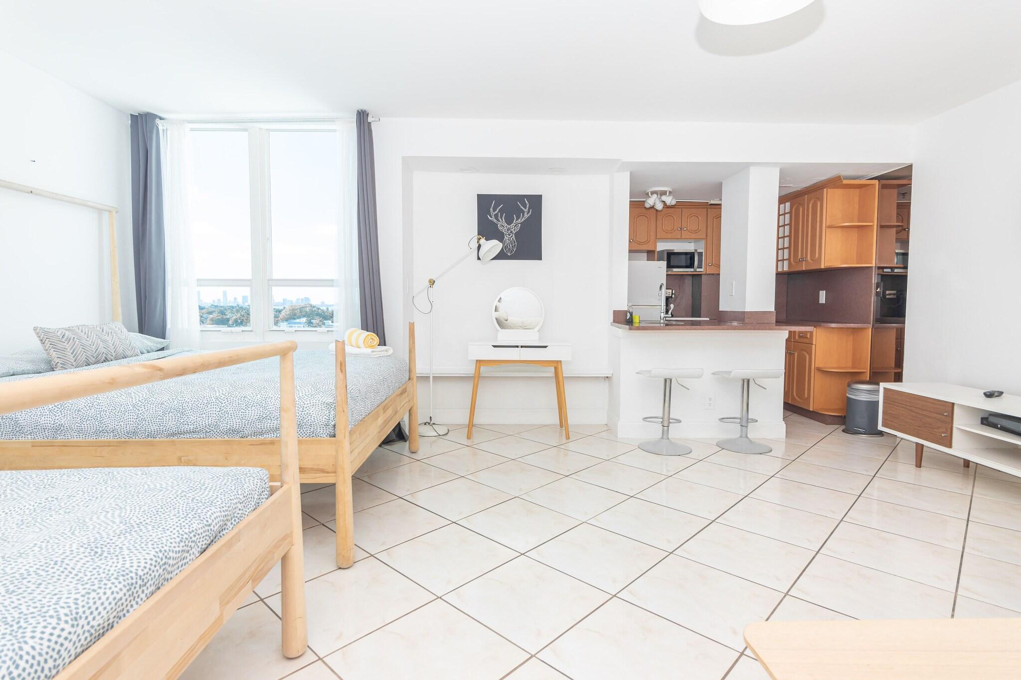 Studio Deluxe Queen Bed