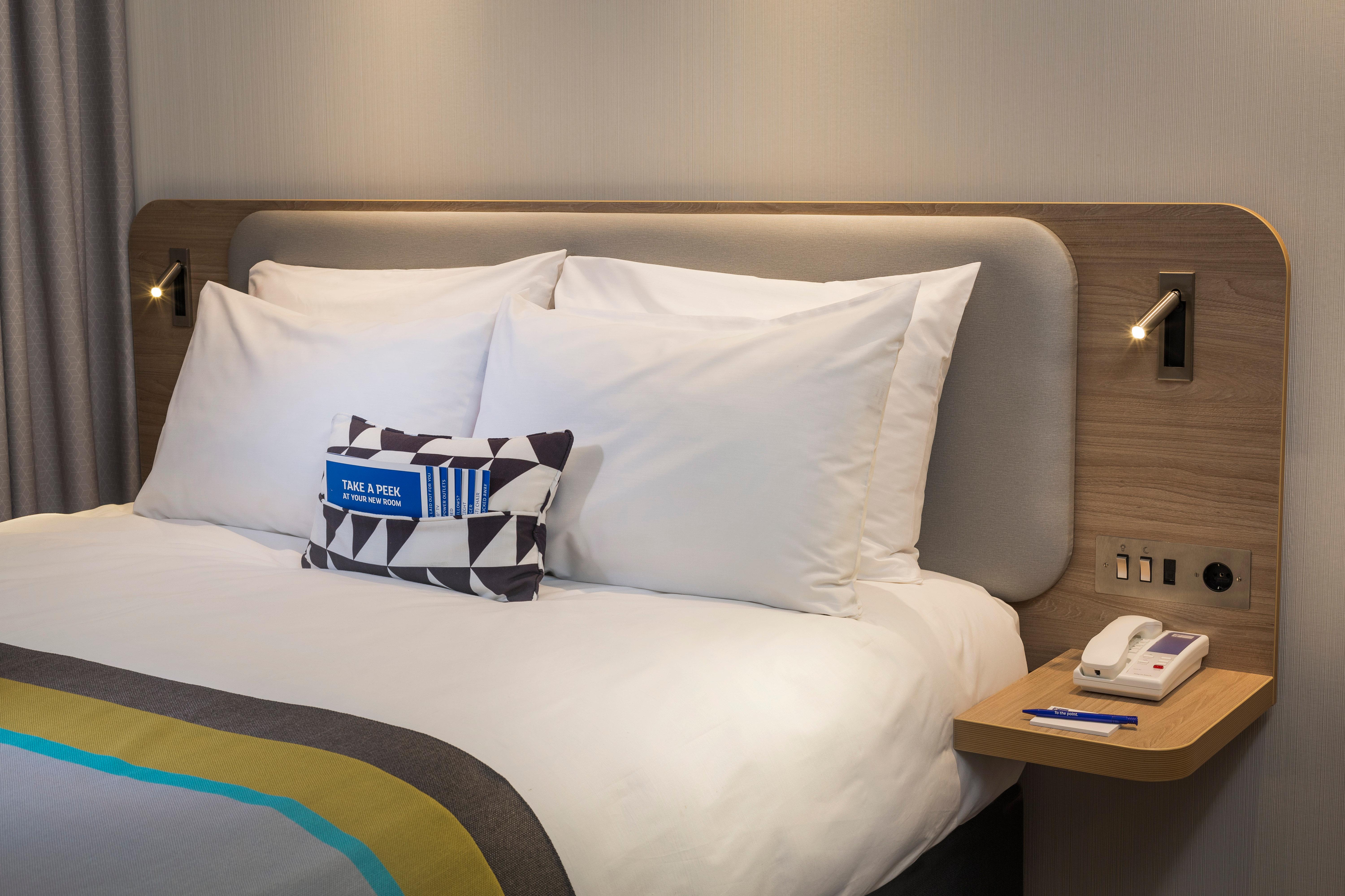 Double Queen Size Bed