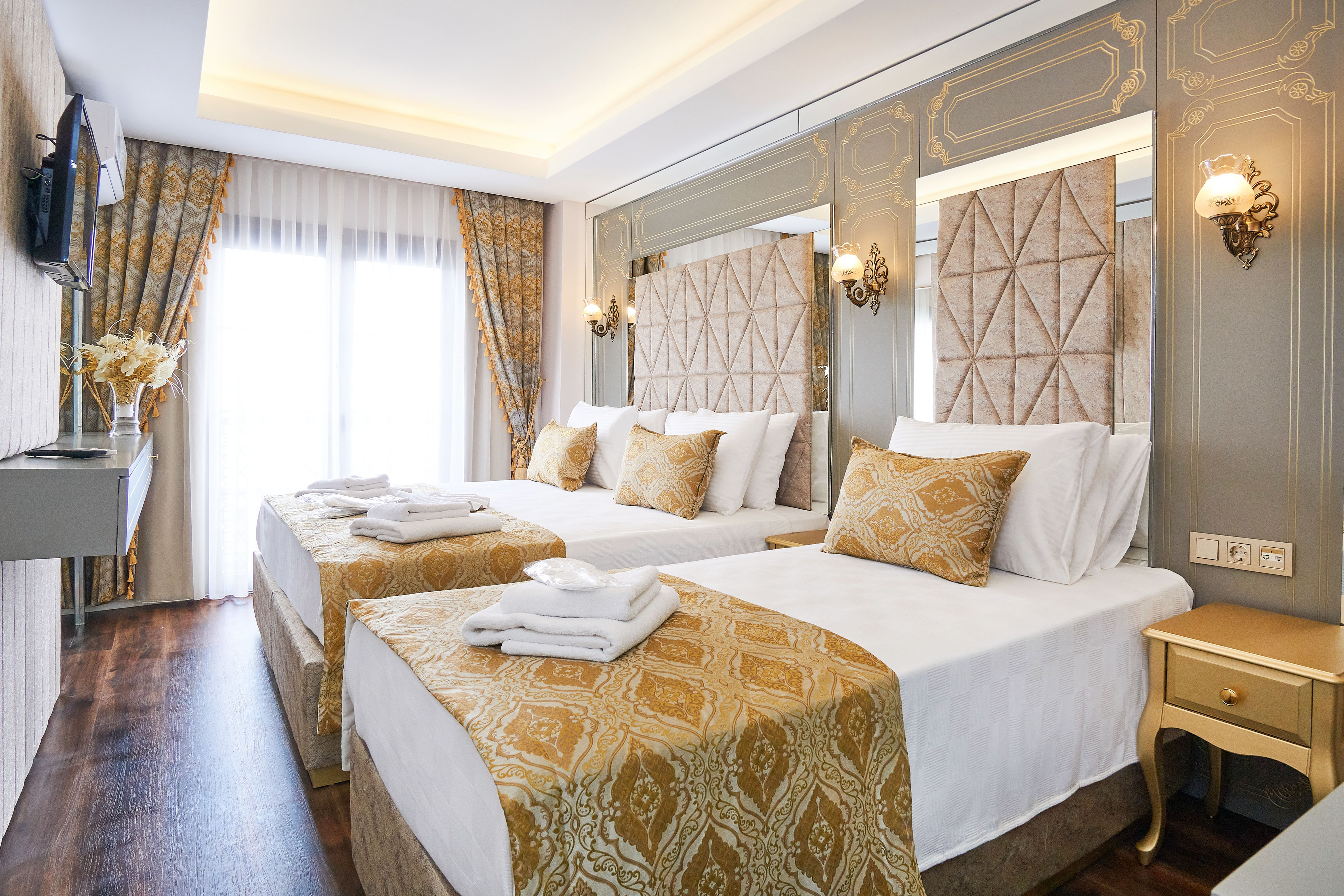 Family Room Connecting Room