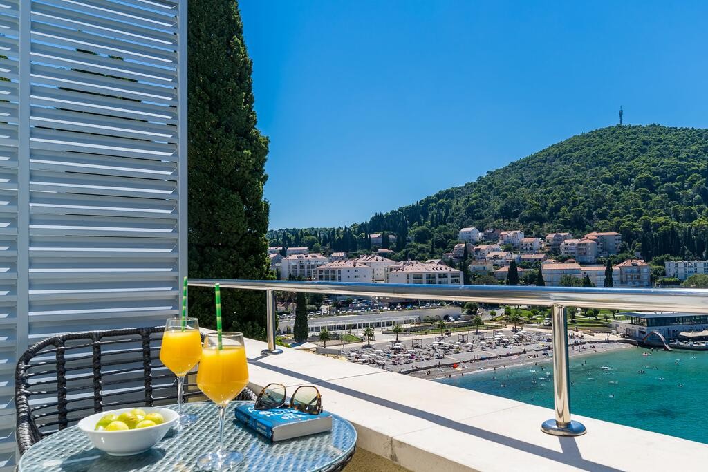 Apartment Sea View with Balcony