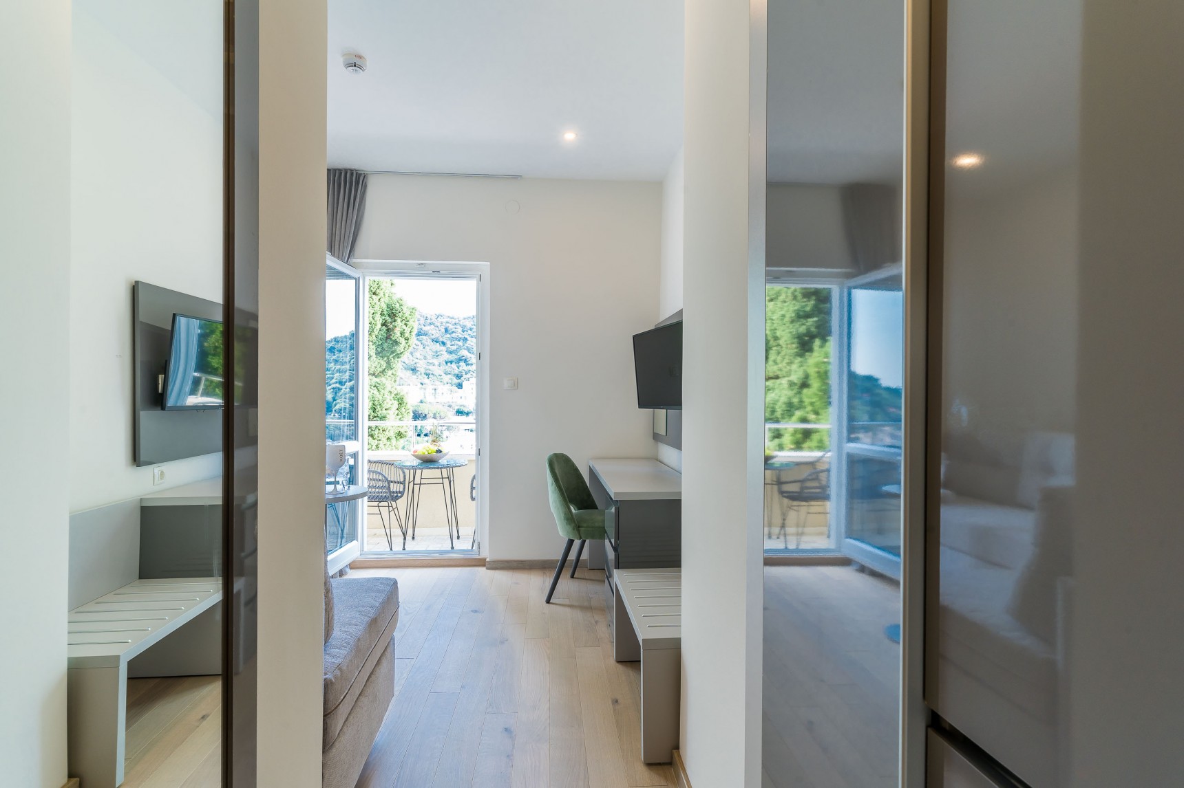 Apartment Sea View with Balcony