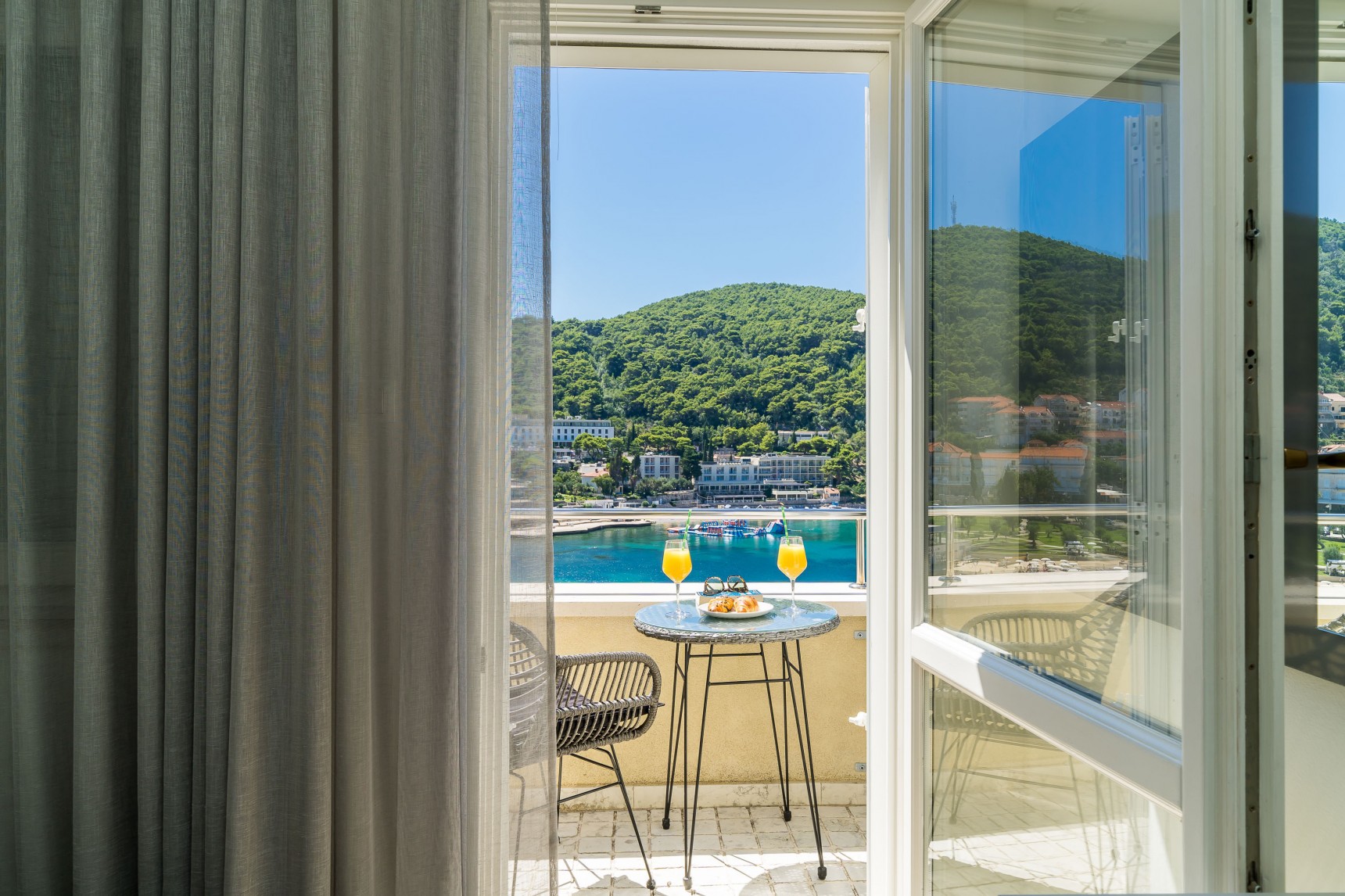 Apartment Sea View with Balcony