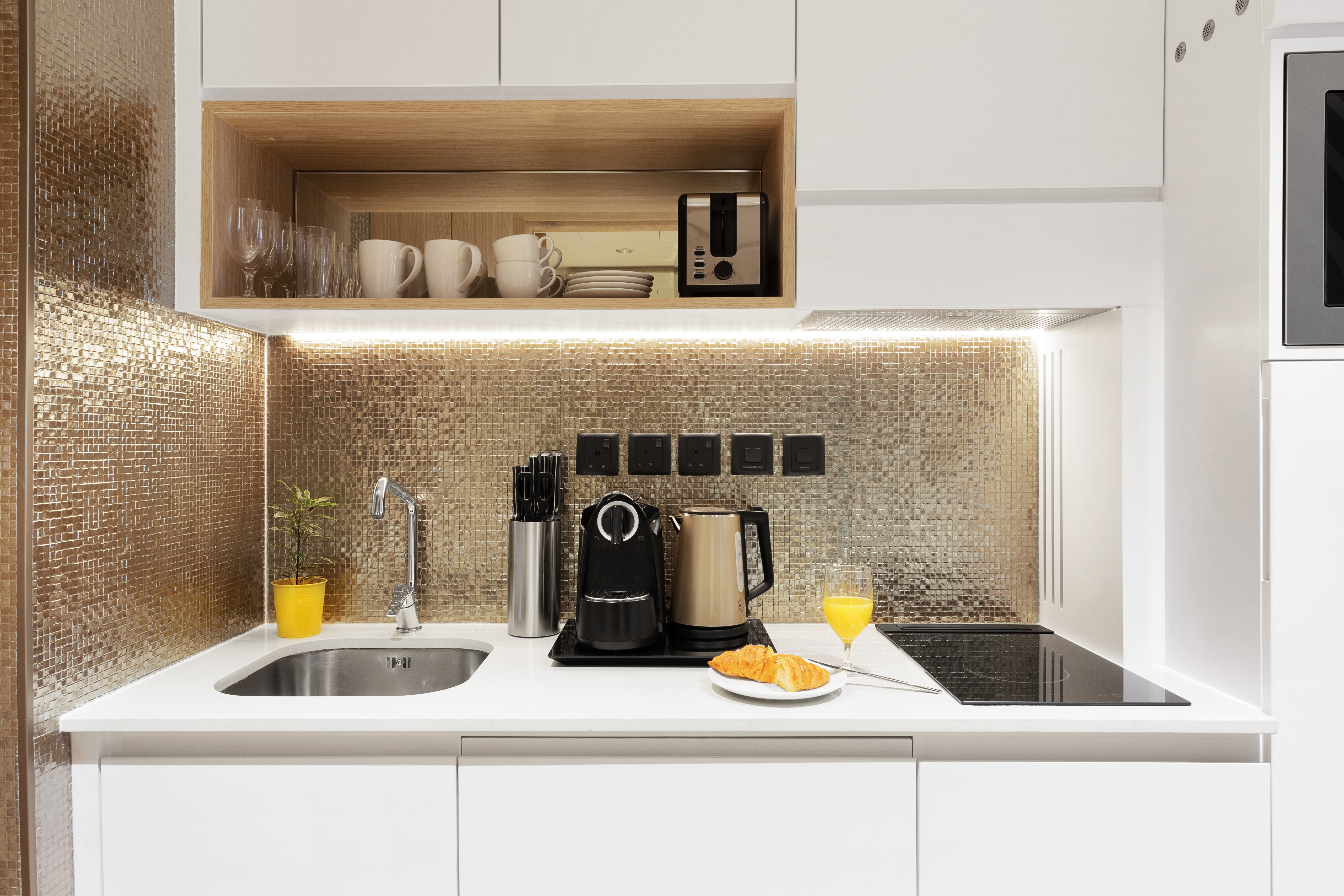 Studio King Size Bed