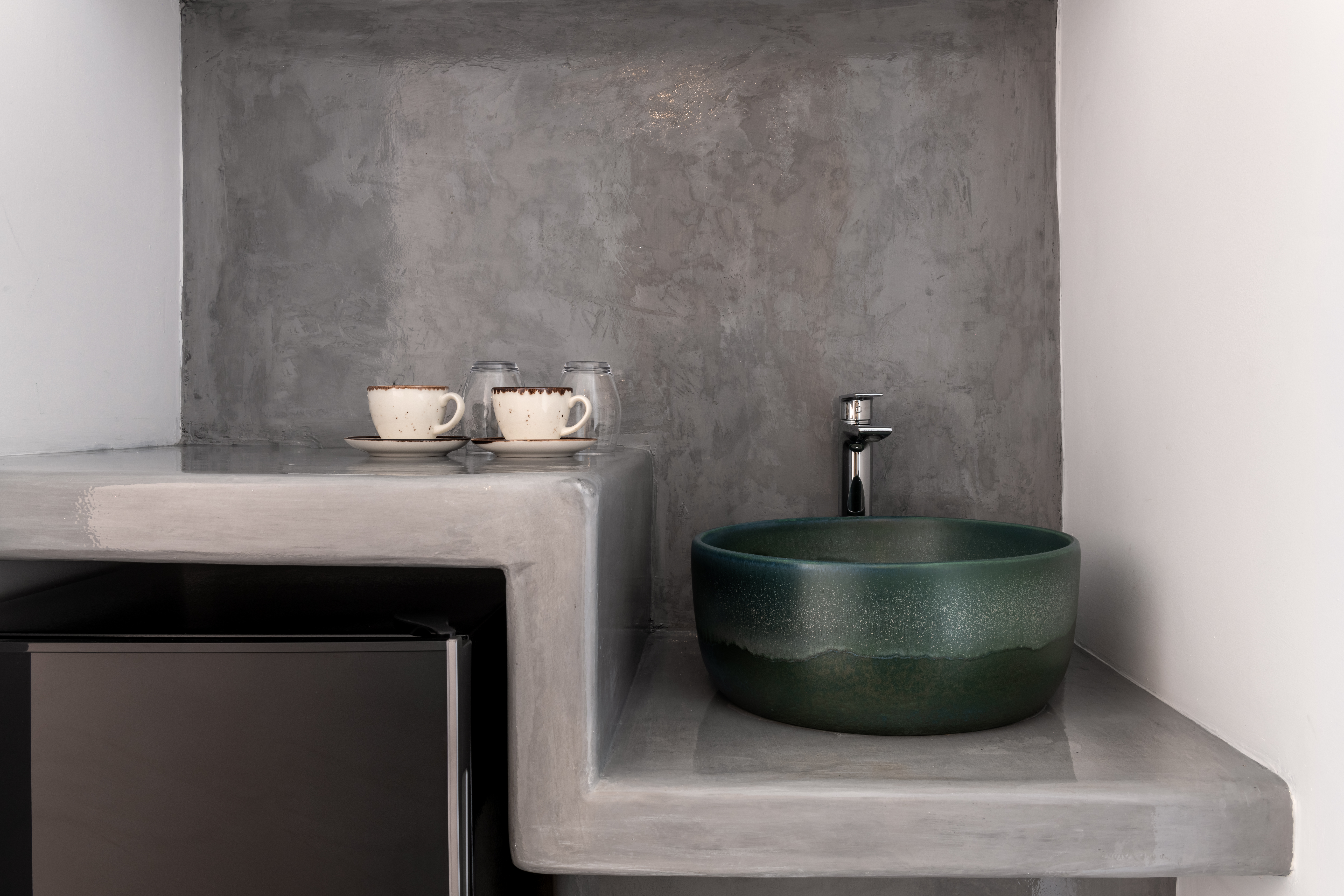 Double or Twin Mountain View