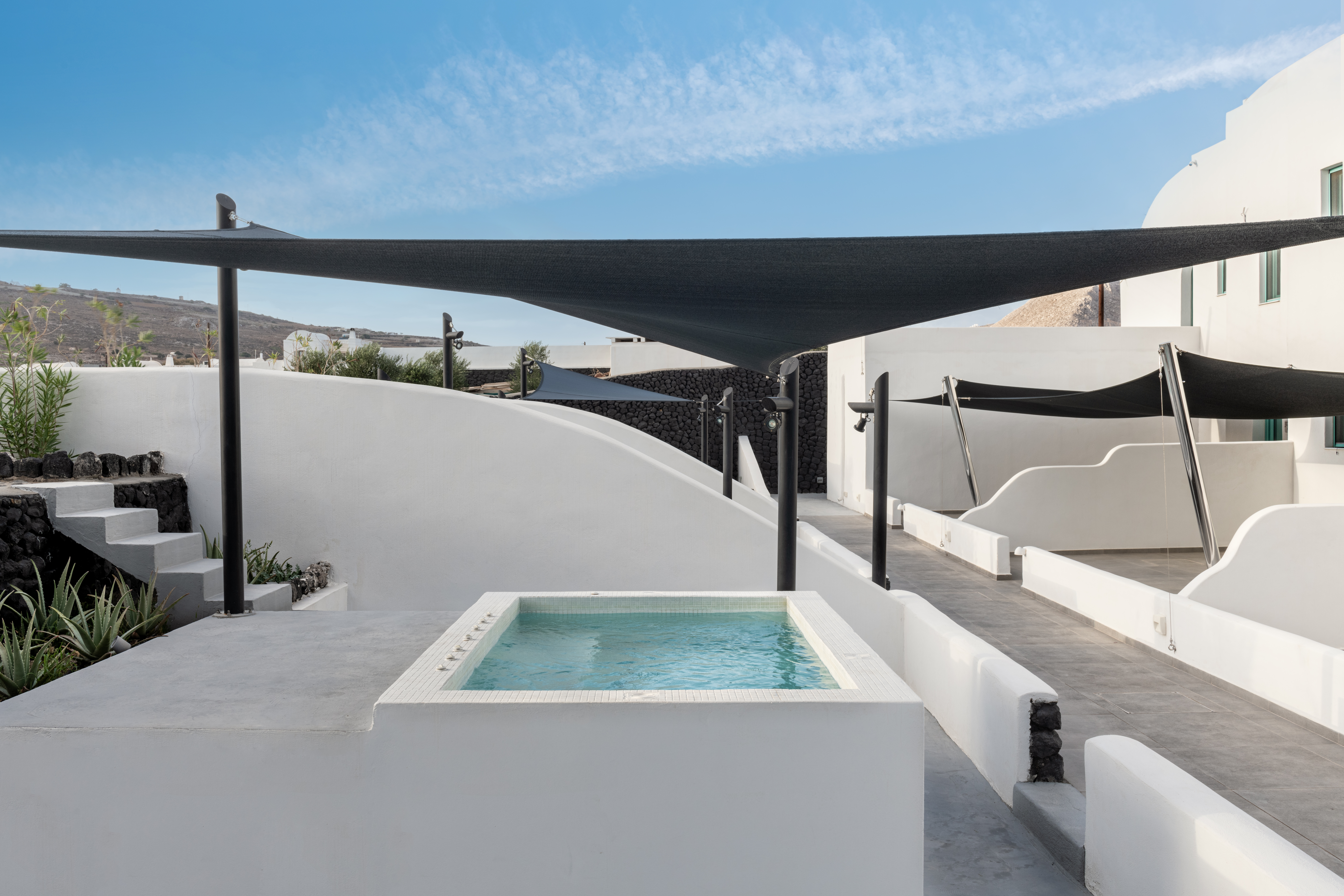 Double or Twin Mountain View