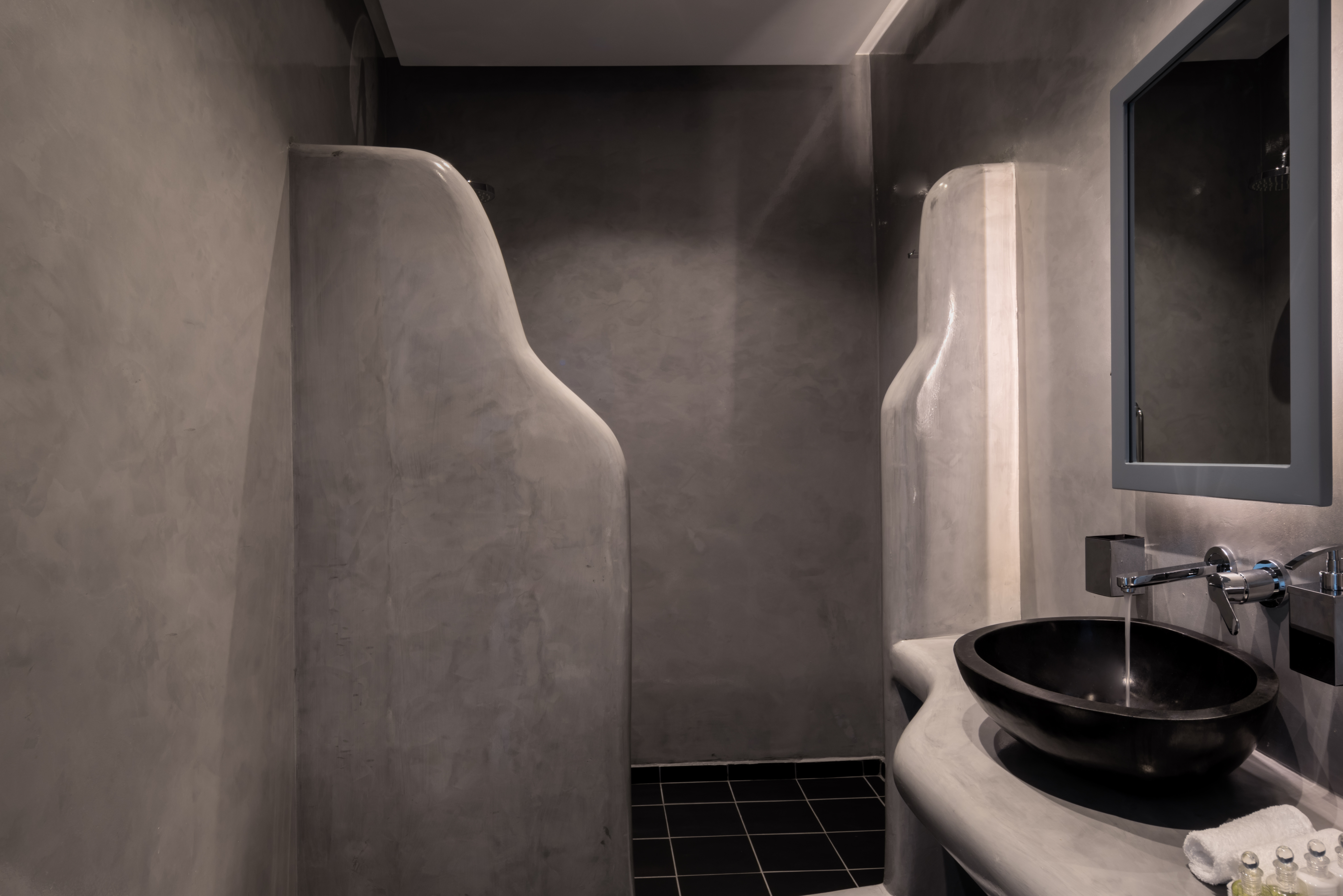 Double or Twin Mountain View