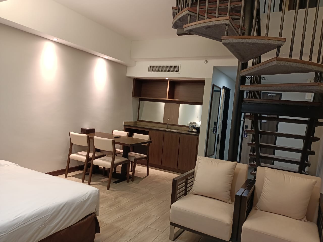 Family Room Capacity 5 One Bedroom