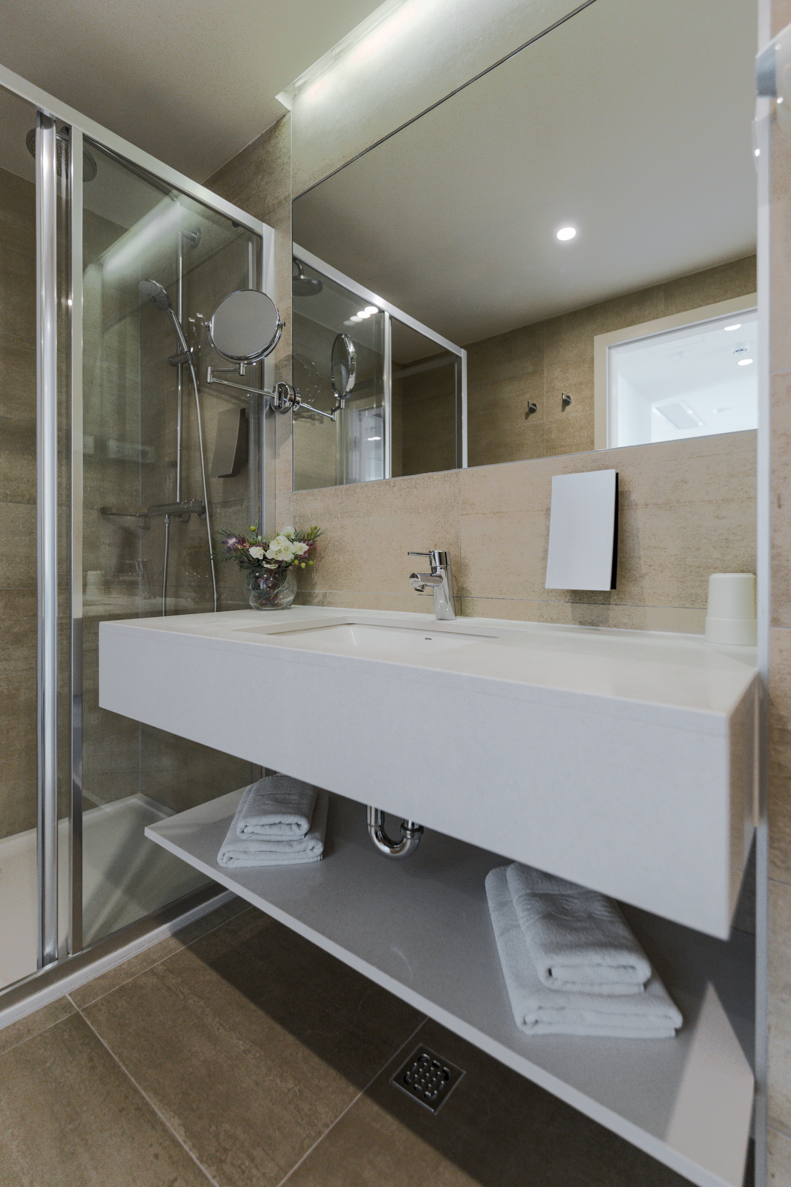 Apartment Partial Sea View