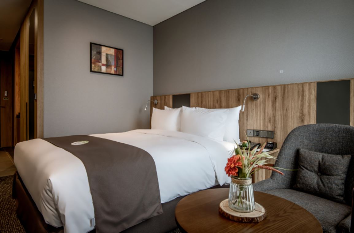 Suite Queen Size Bed