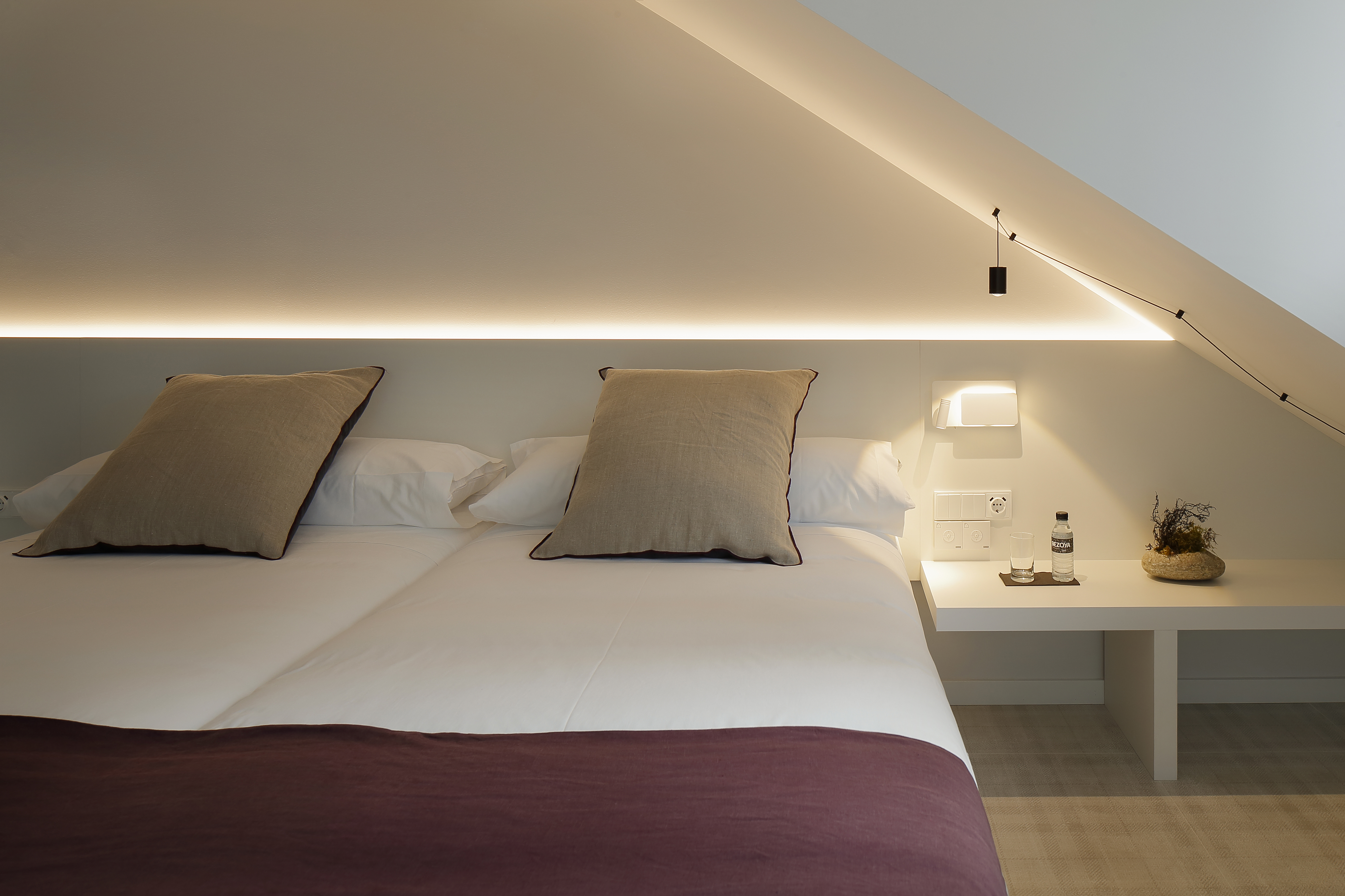 Double Single Superior