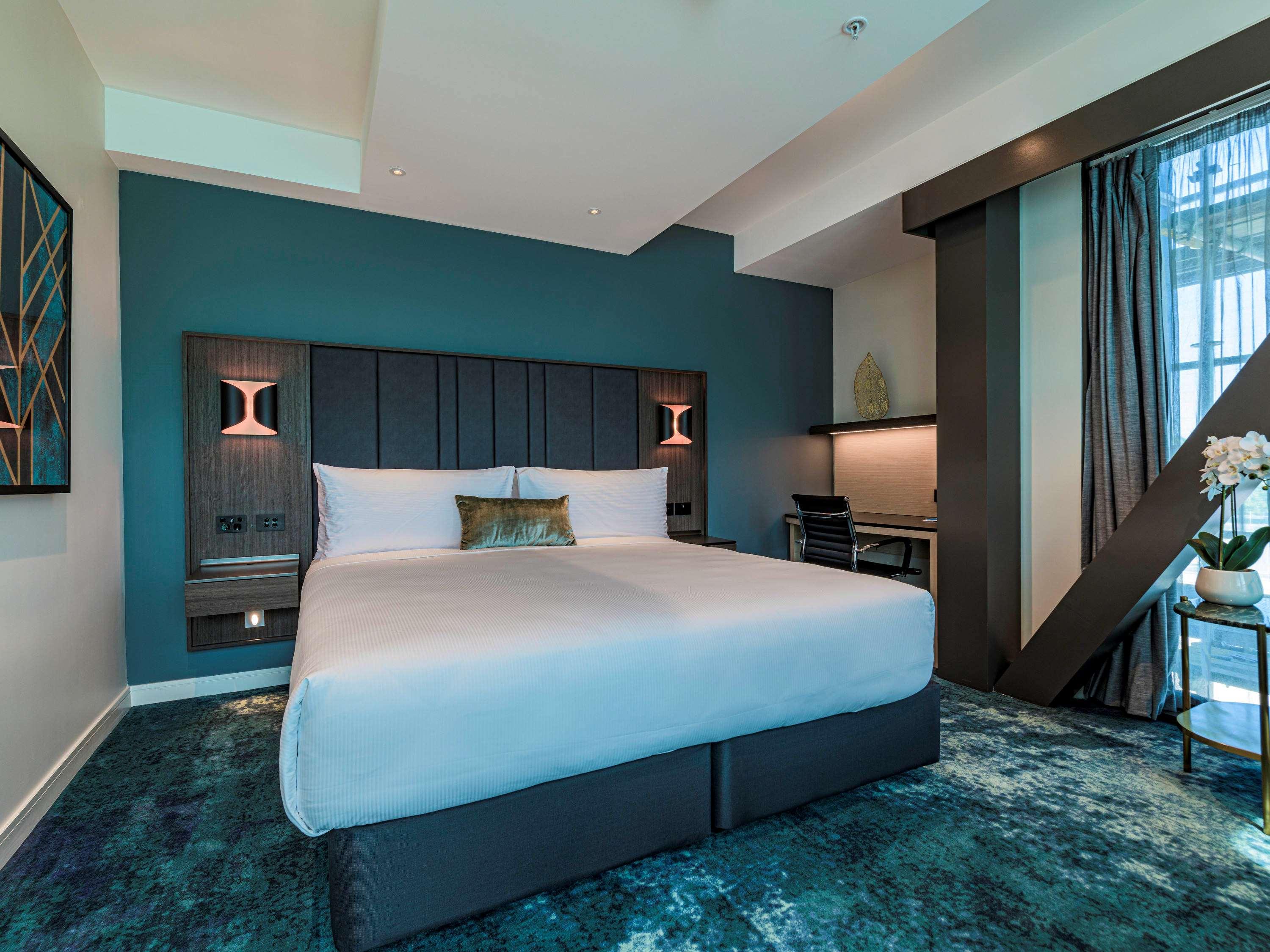 Double Deluxe King Bed