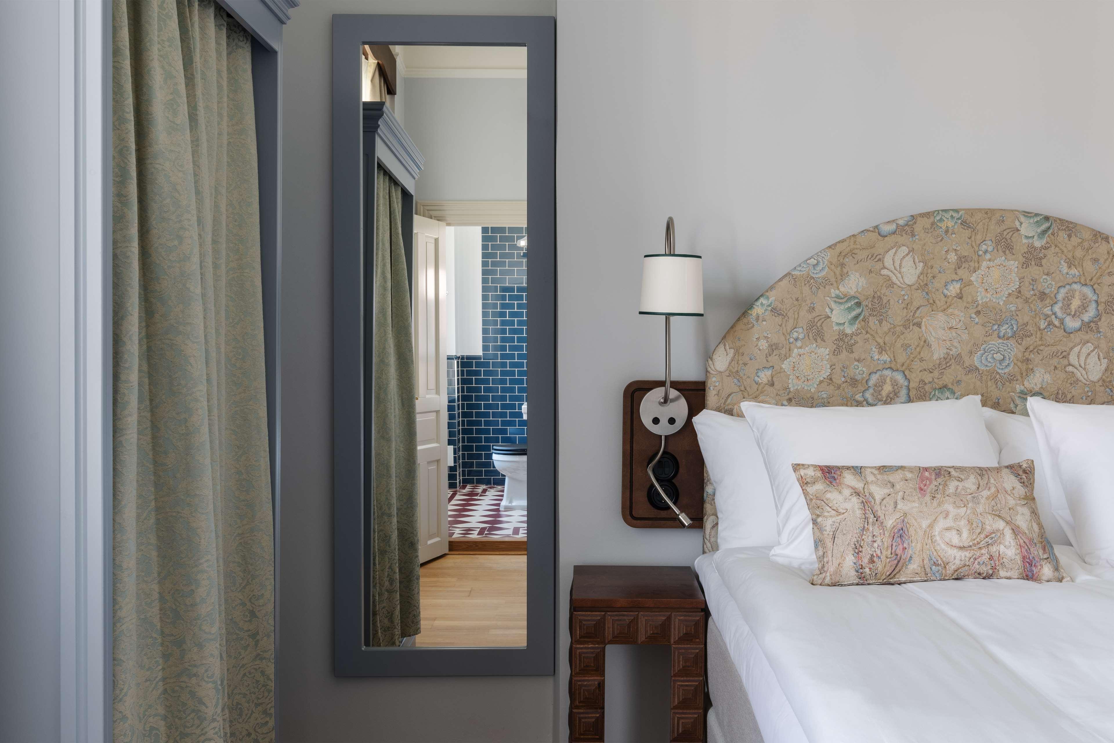 Double King Size Bed