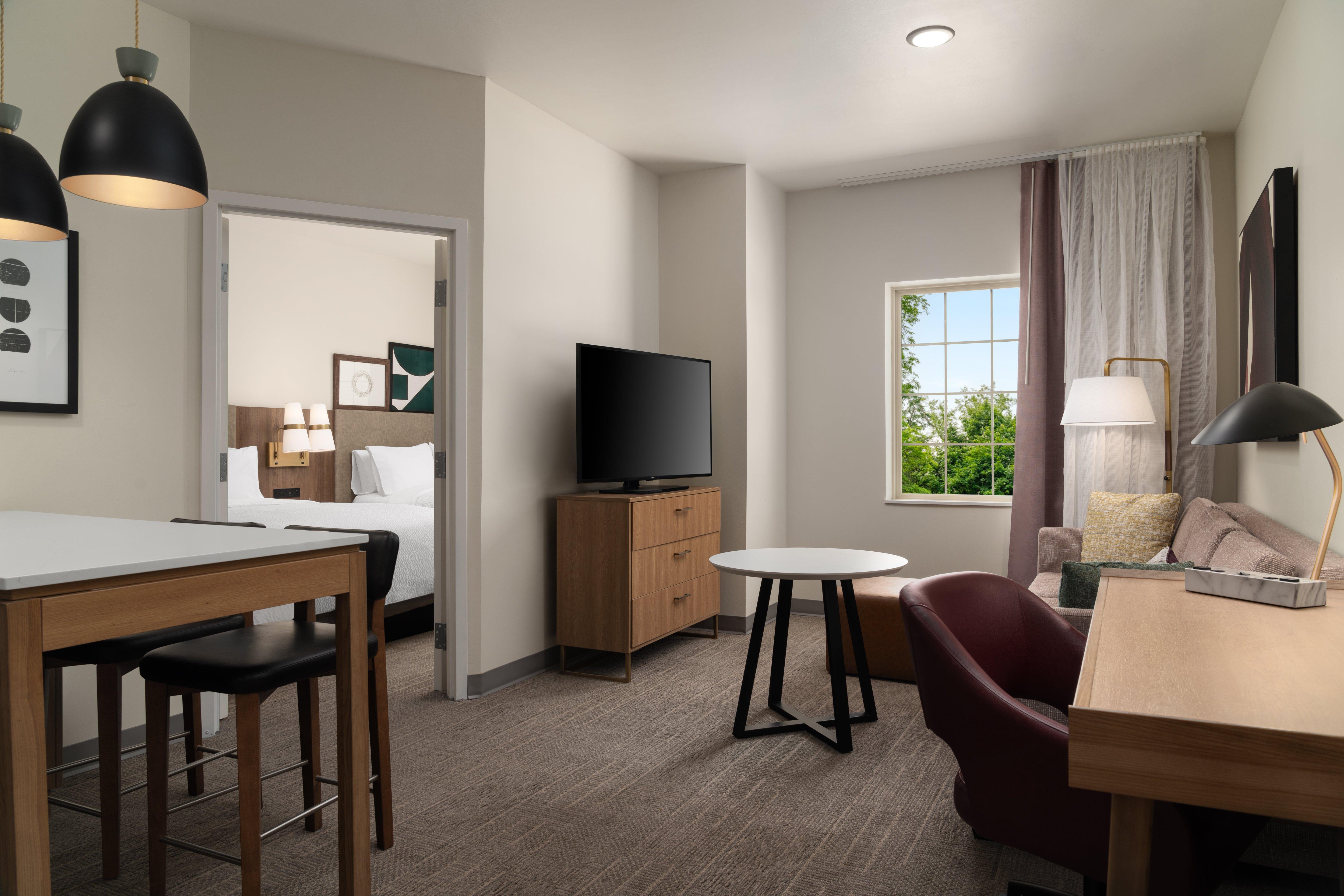 Suite Two Queen Beds One Bedroom