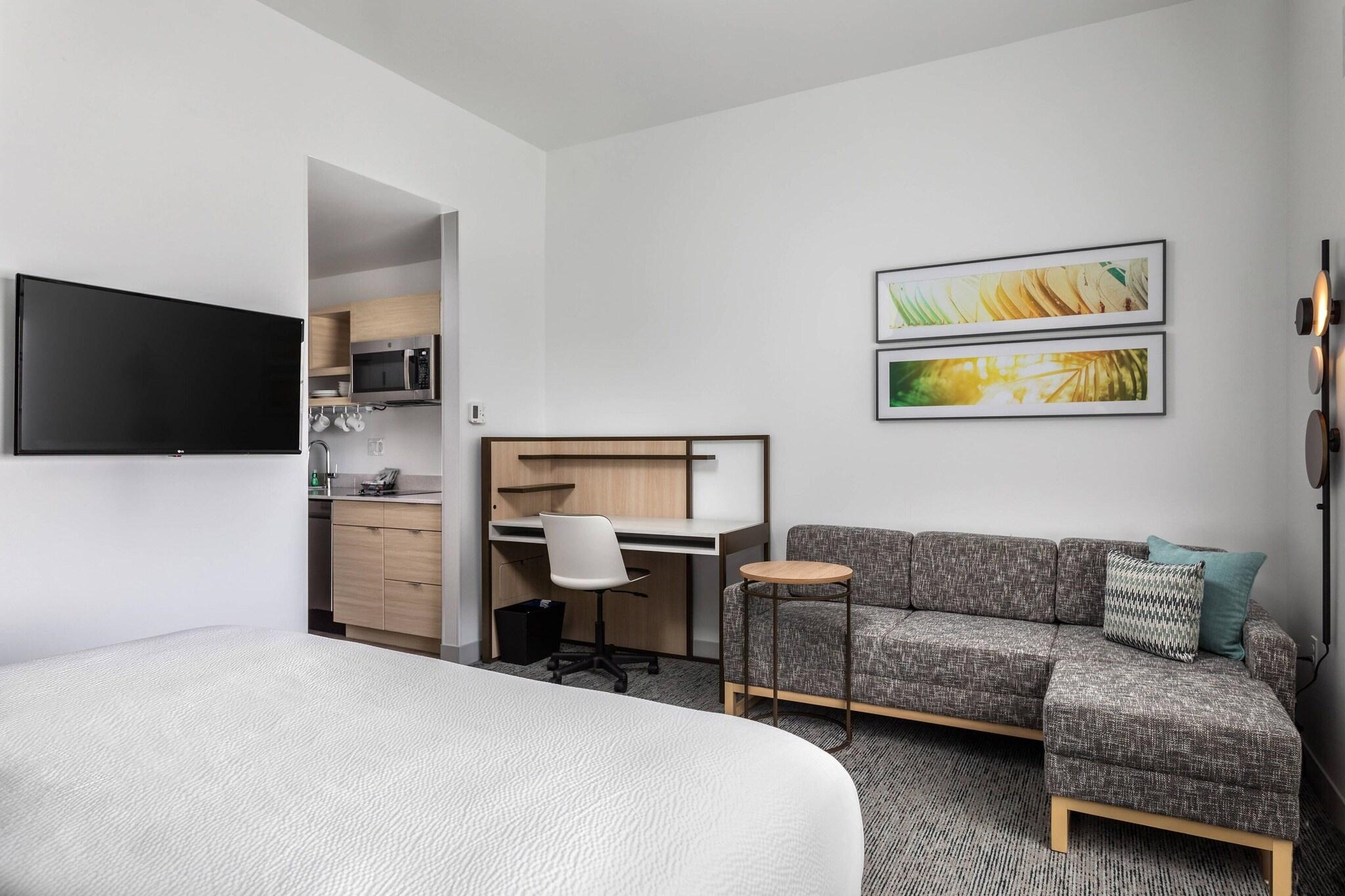 Studio King Size Bed