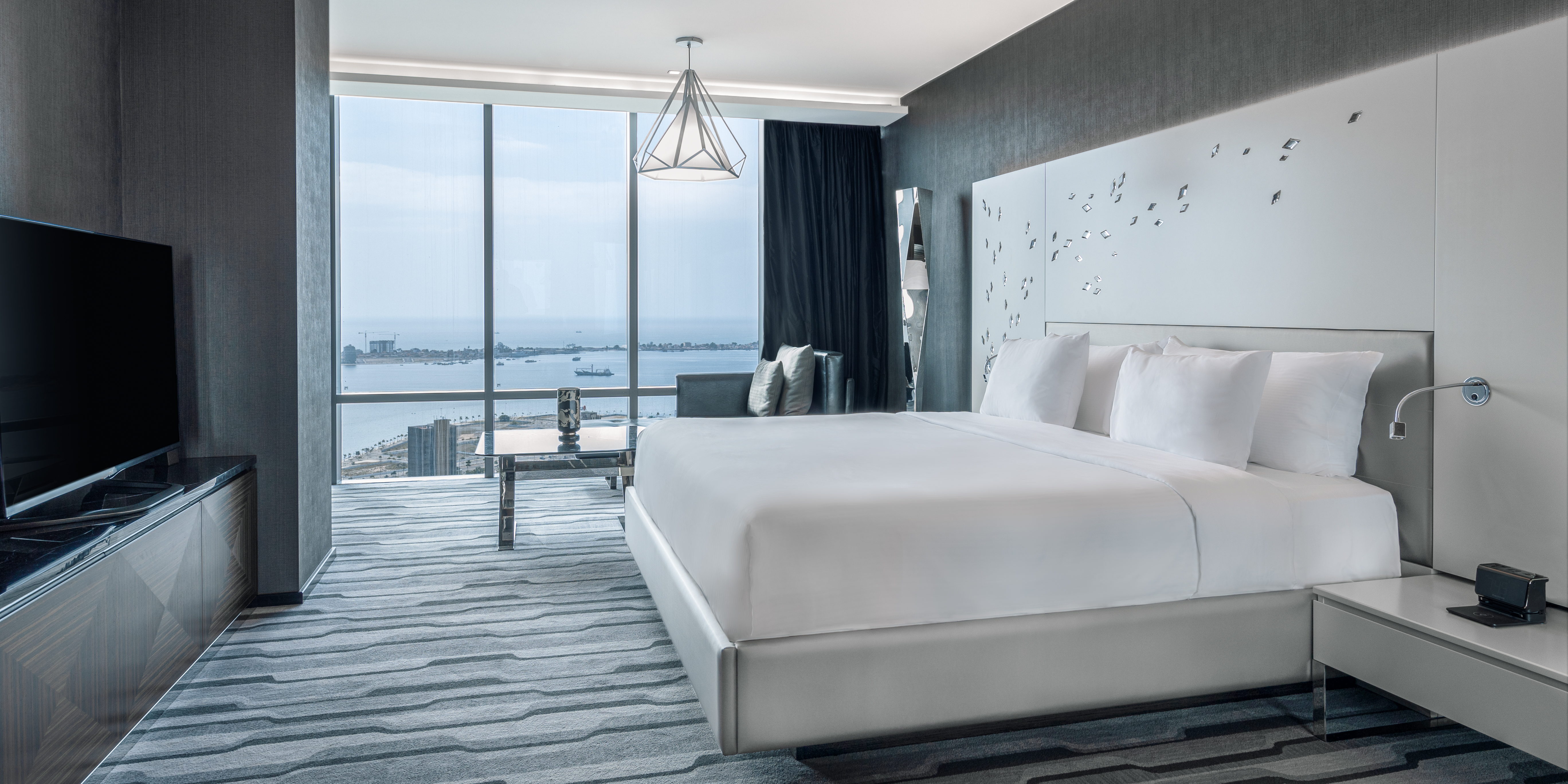 Suite King Bed One Bedroom 