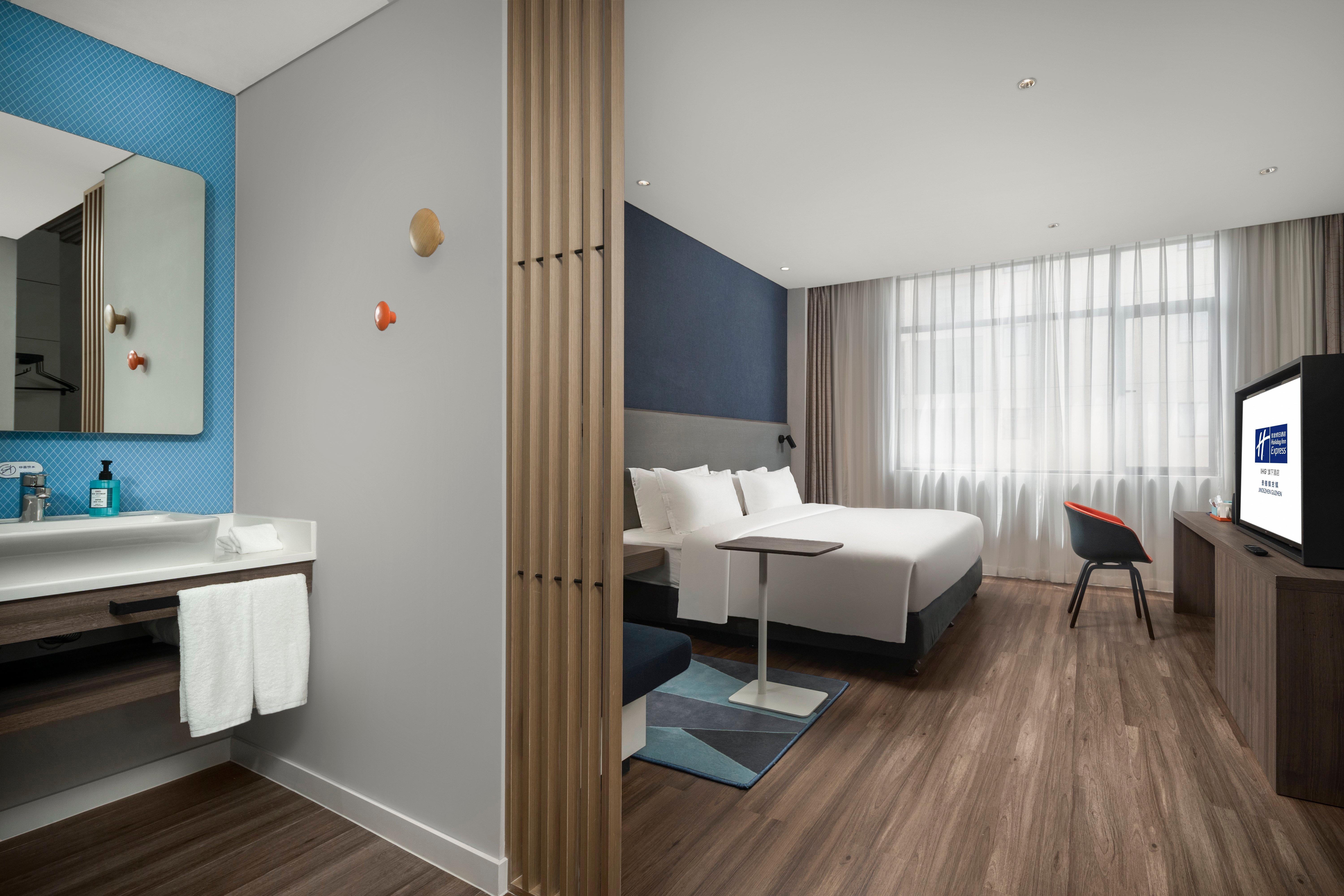 Double King Size Bed