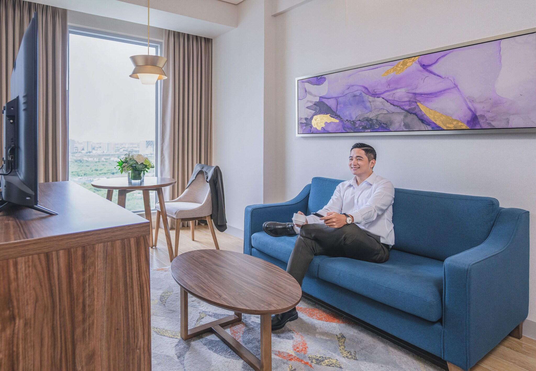 Double Executive Queen Bed