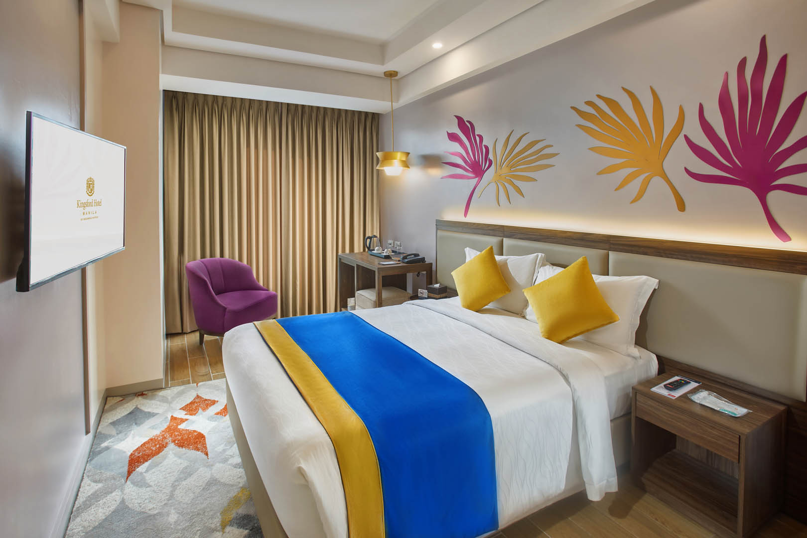 Double Deluxe Queen Bed