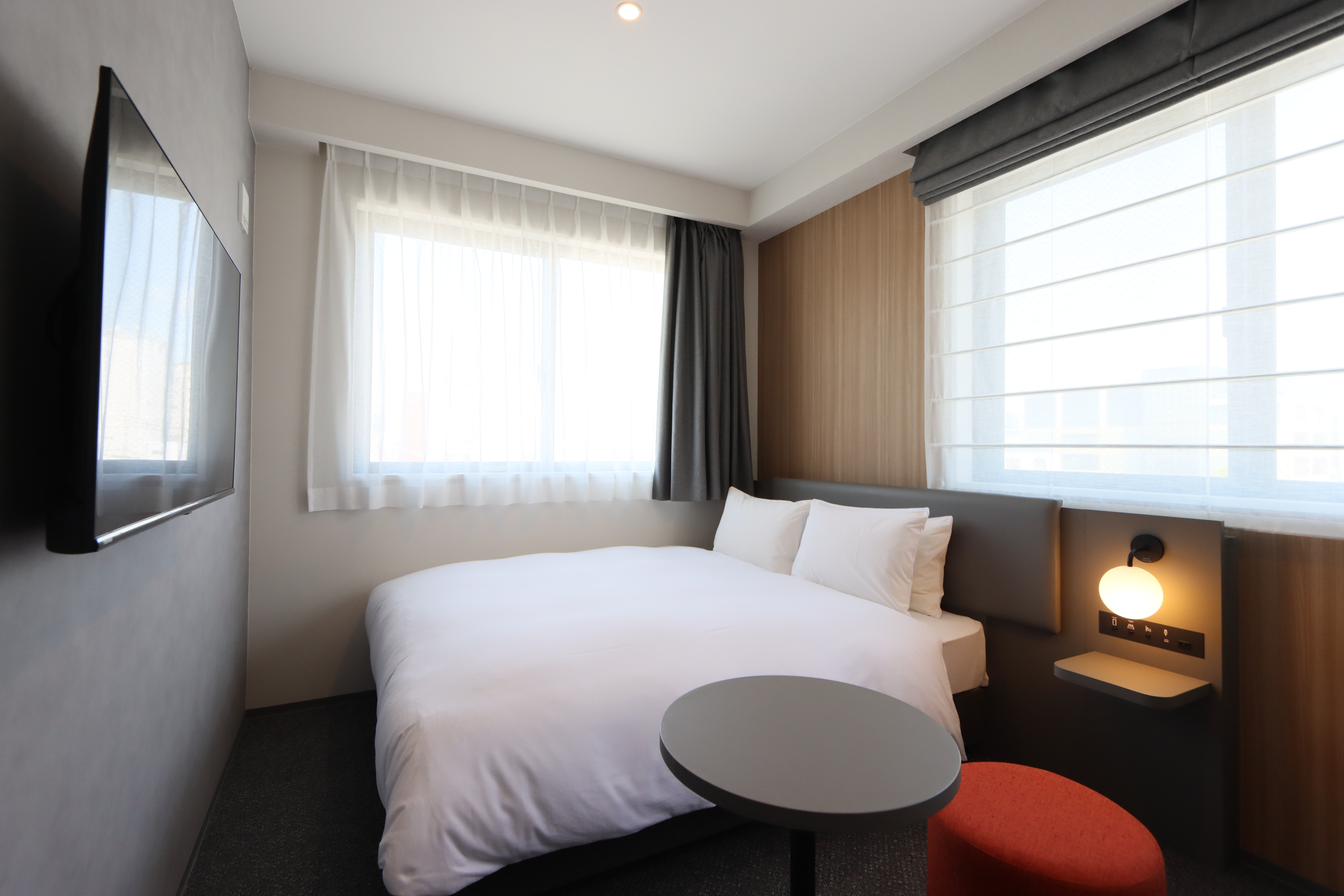 Double Queen Size Bed