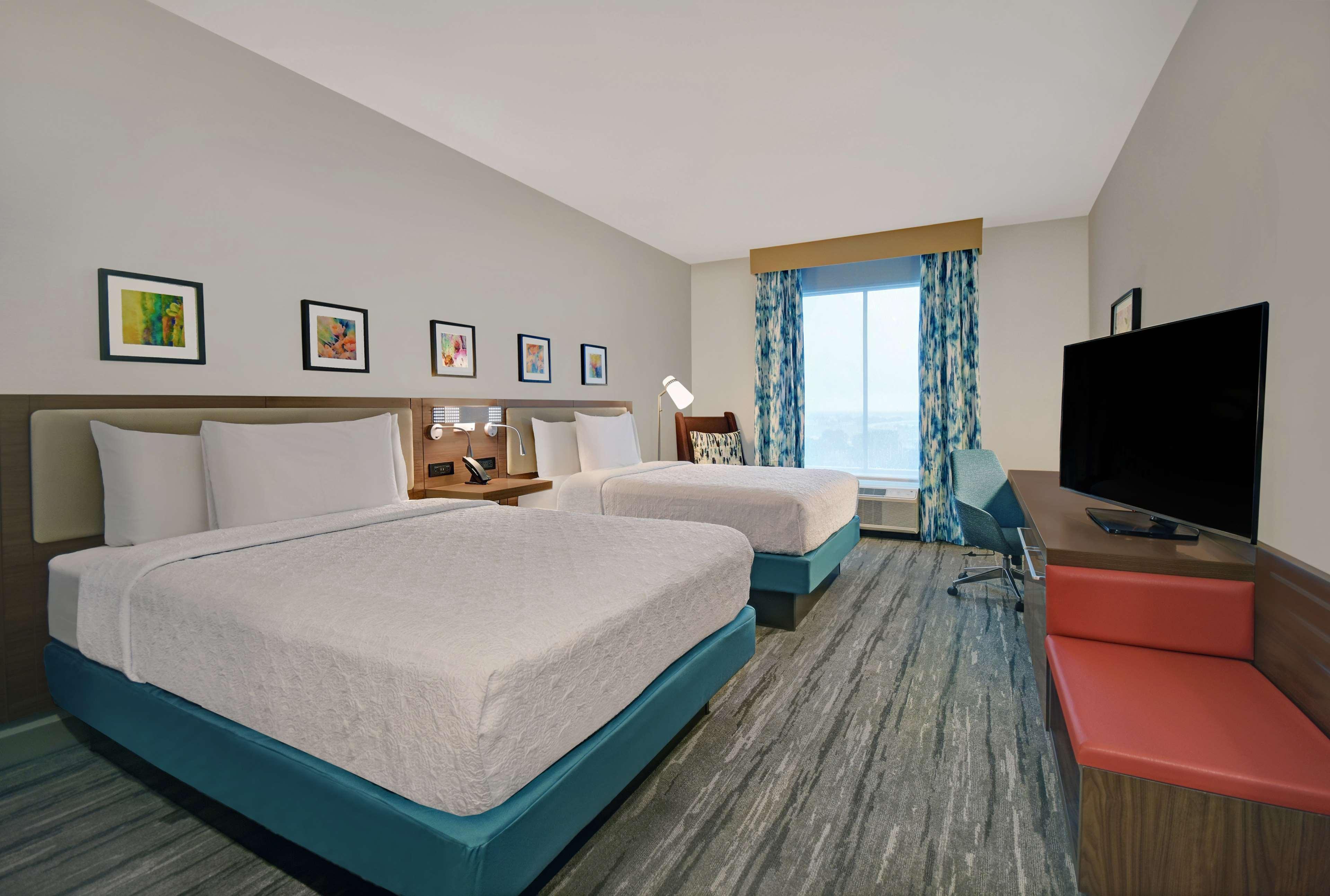 Twin Accessible-two Queen Beds