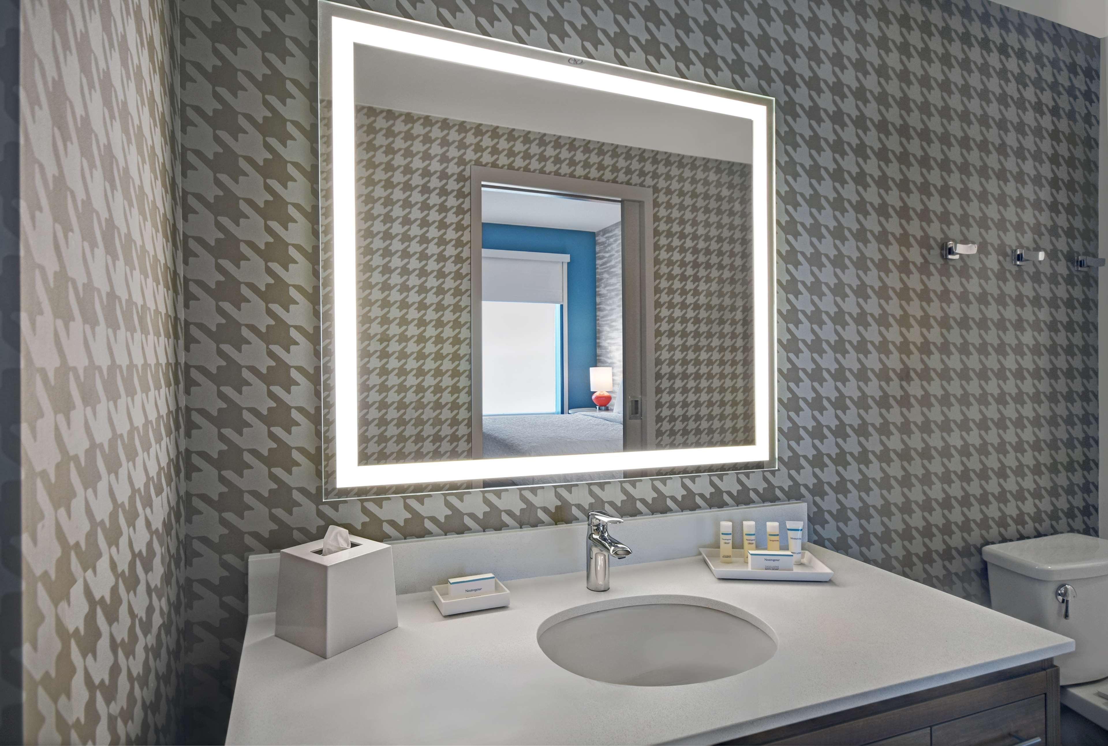 Suite King Bed Non Smoking