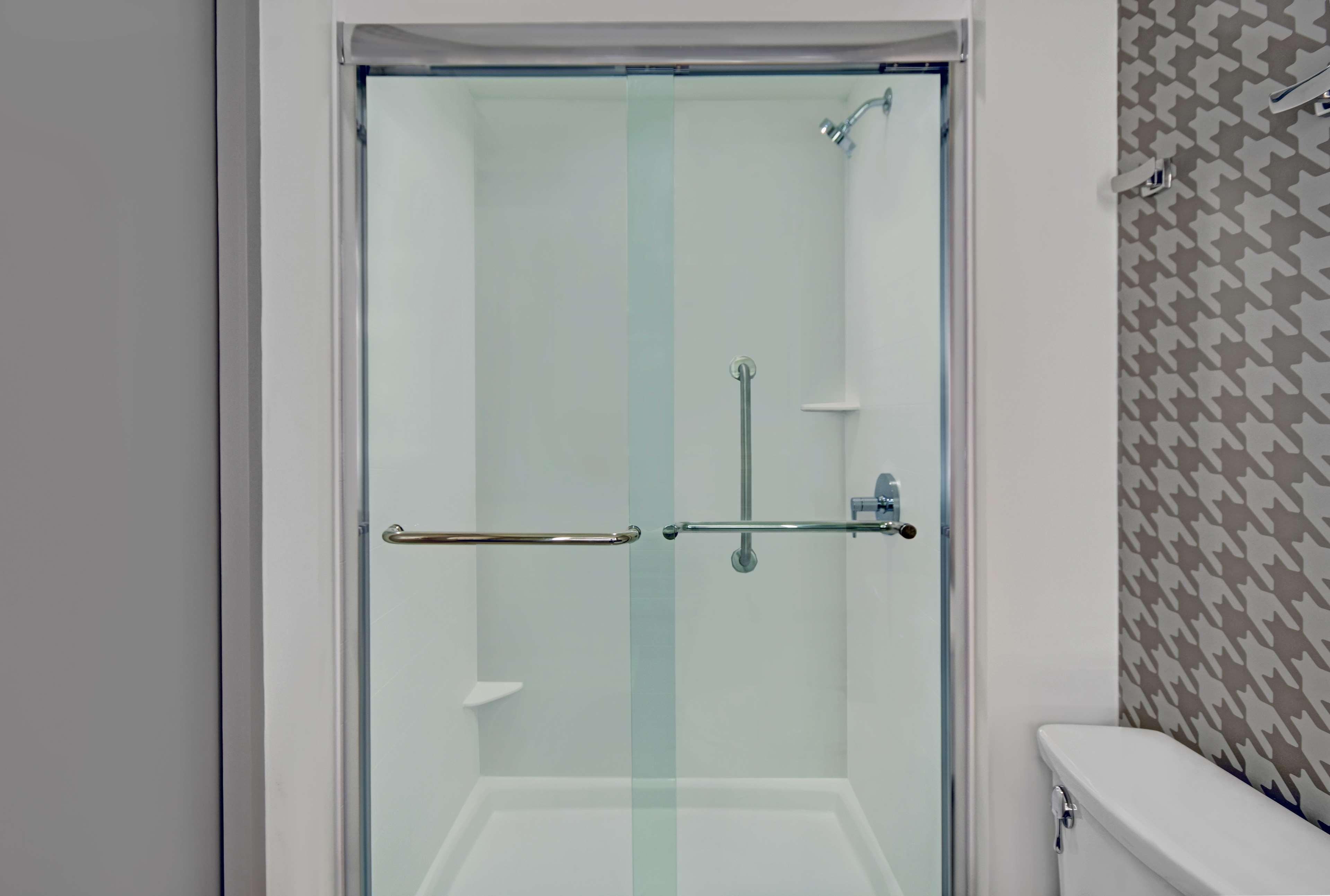 Studio King Size Bed