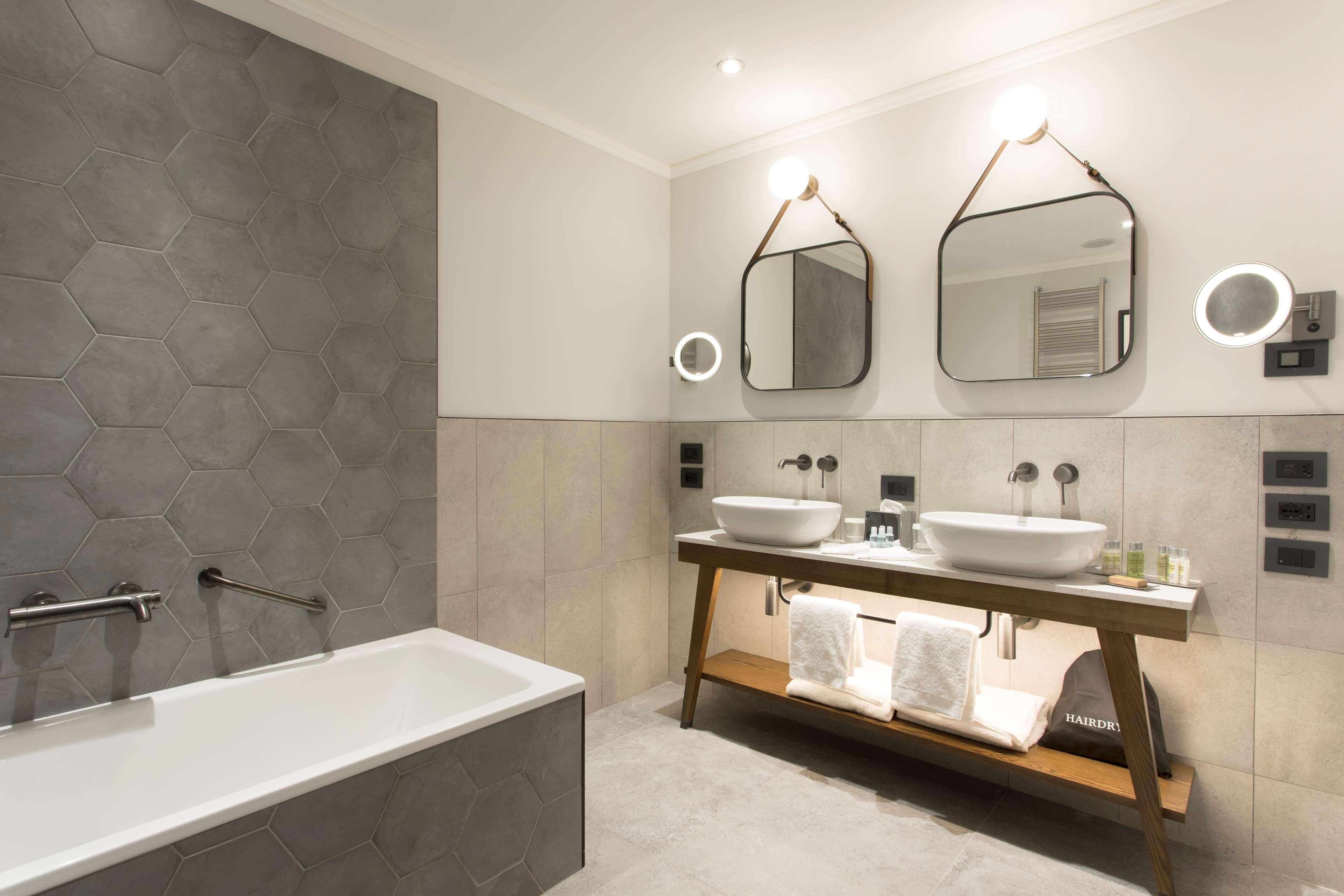 Suite King Bed One Bedroom 