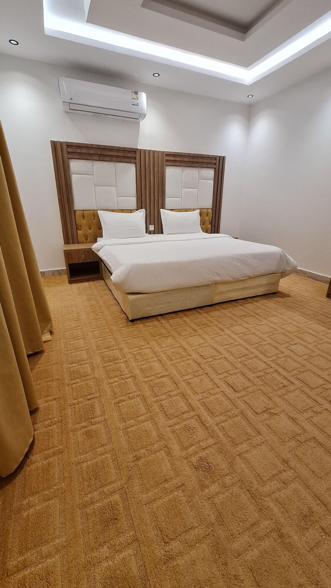 Double Deluxe King Bed