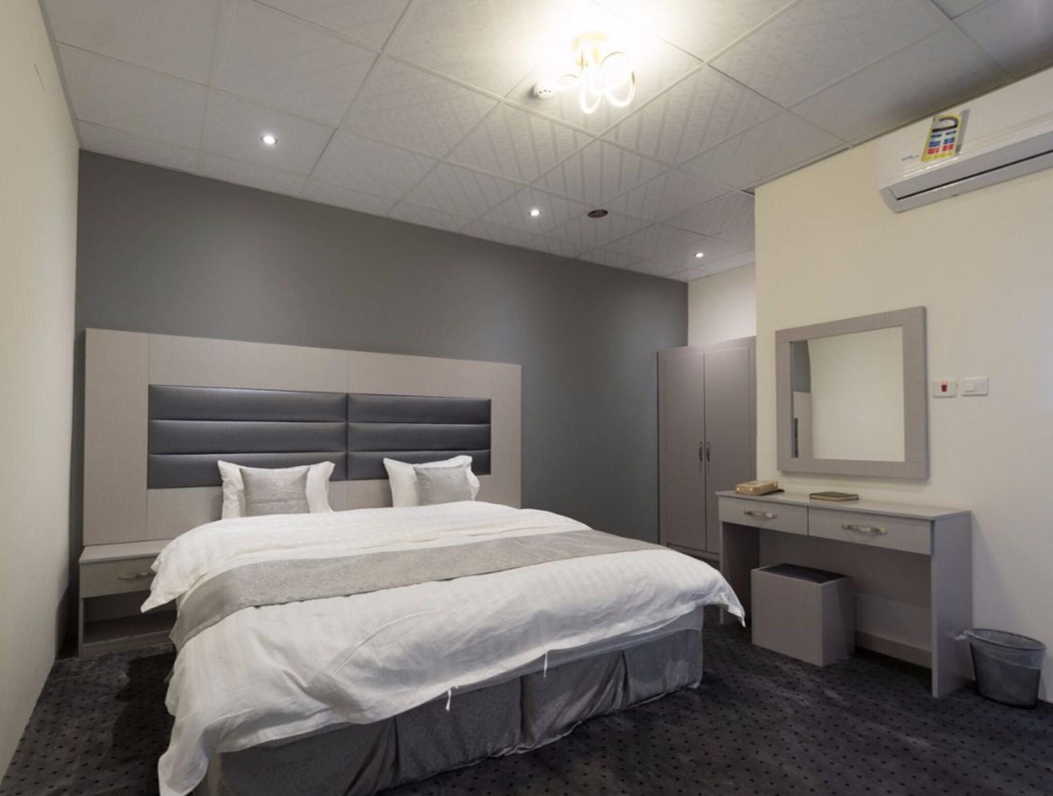 Double Classic King Bed