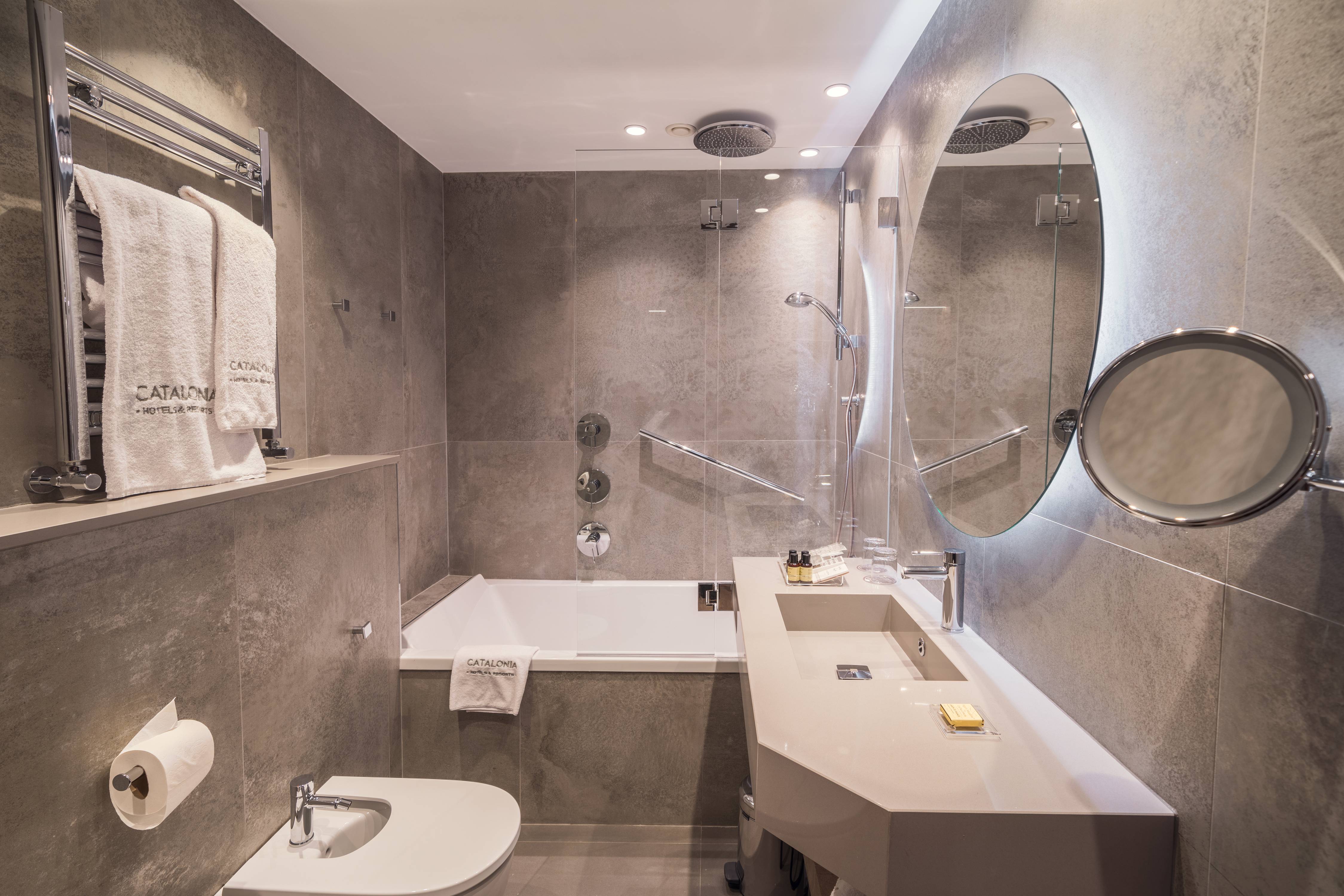 Double or Twin Deluxe with Balcony