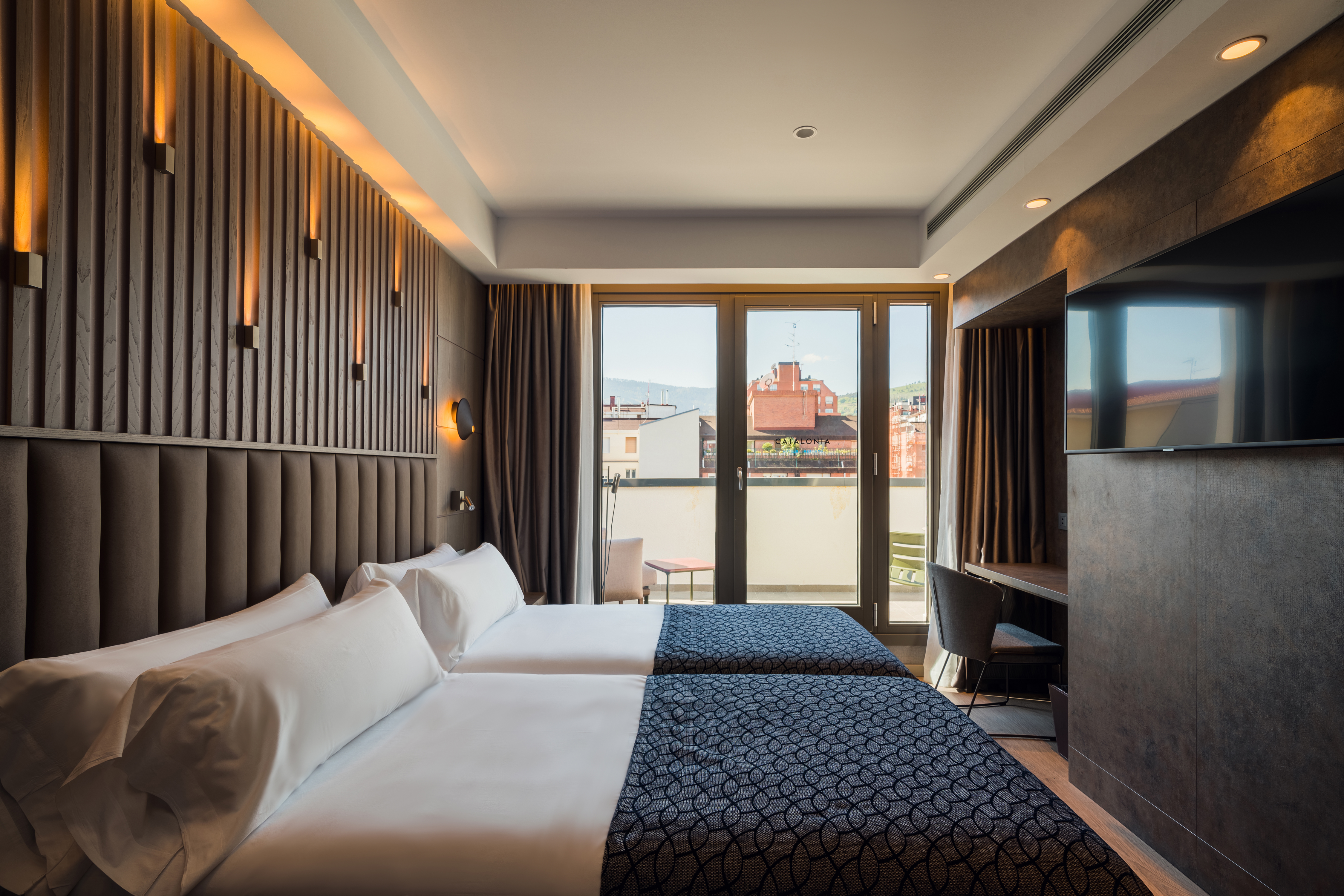 Double Single Deluxe with Balcony