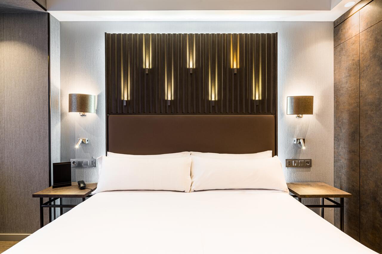 Double or Twin Deluxe