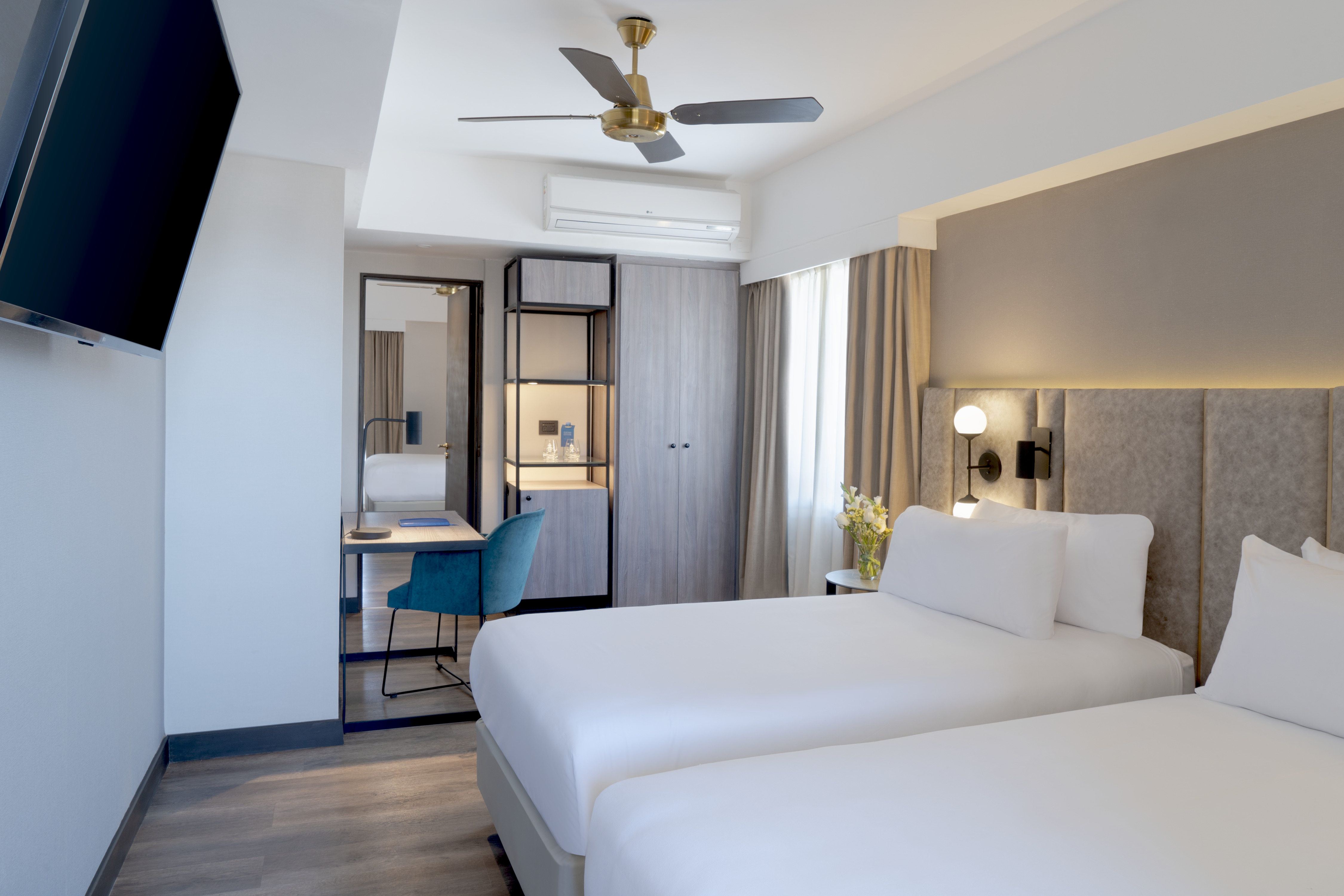 Family Room Capacity 3