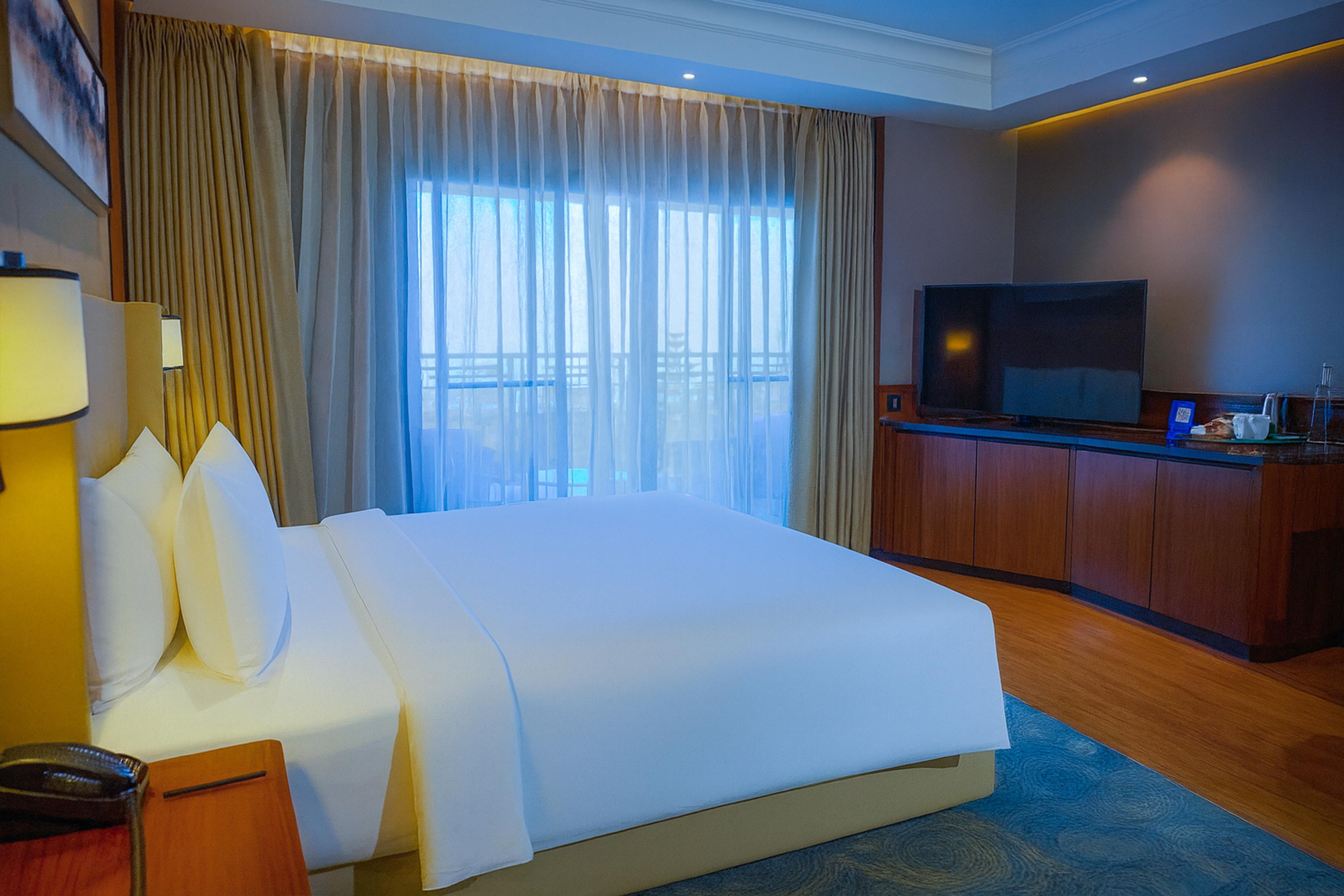 Room Deluxe with Balcony