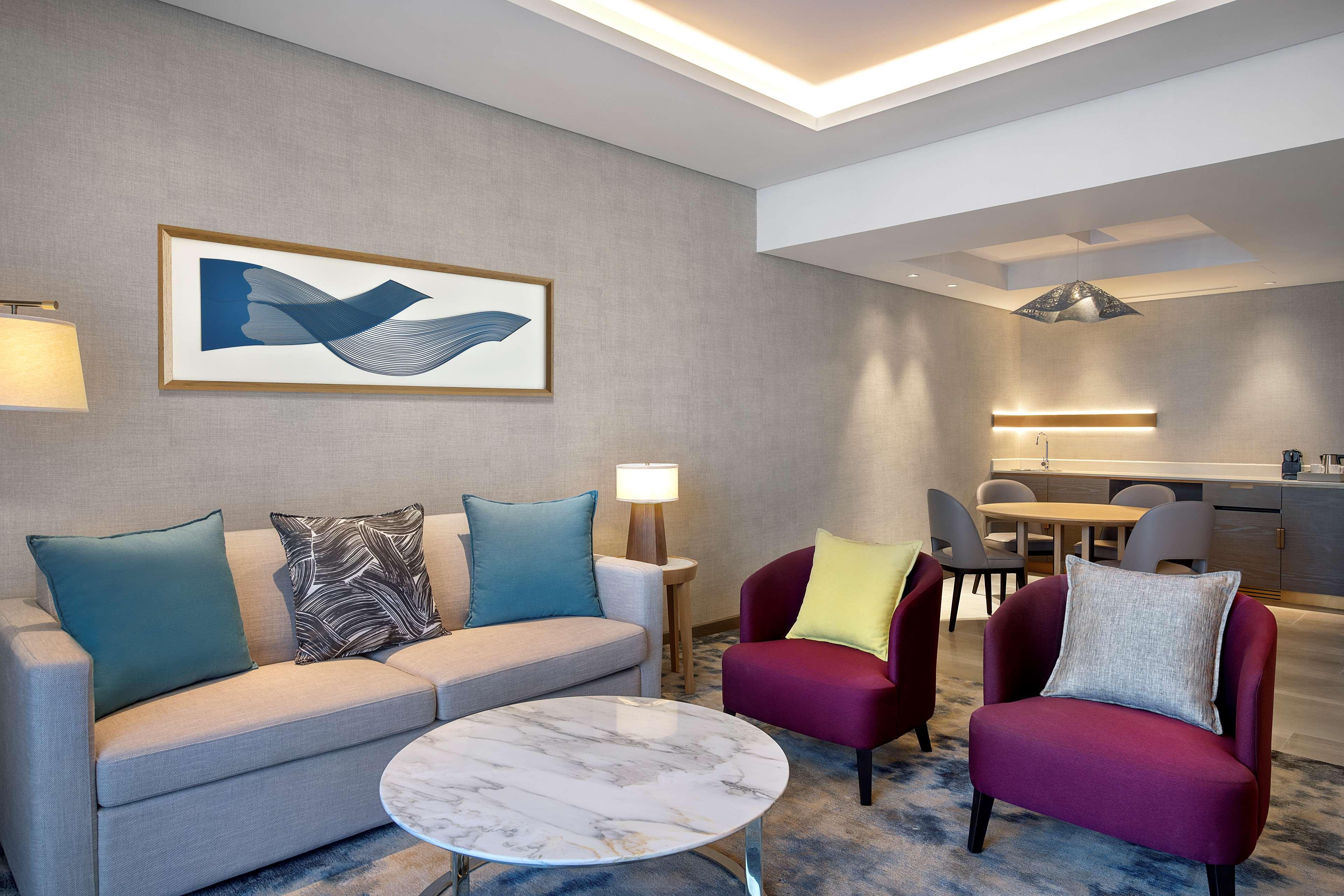 Suite Deluxe King Bed