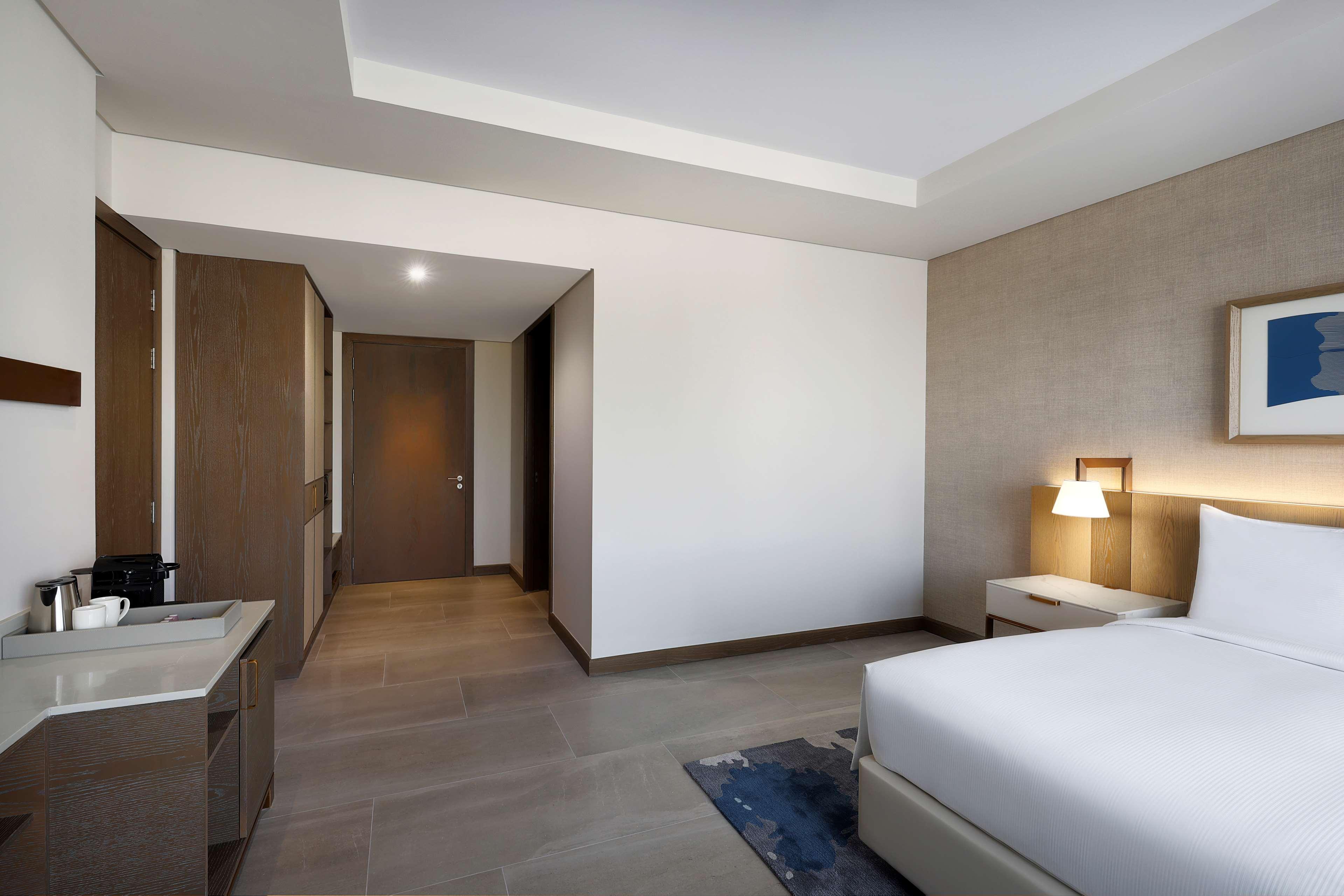 Double Accessible King Size Bed