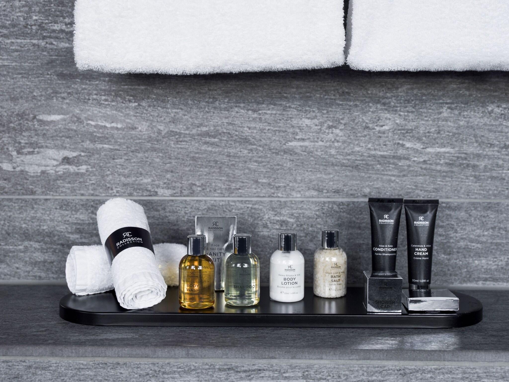 Double Queen Size Bed