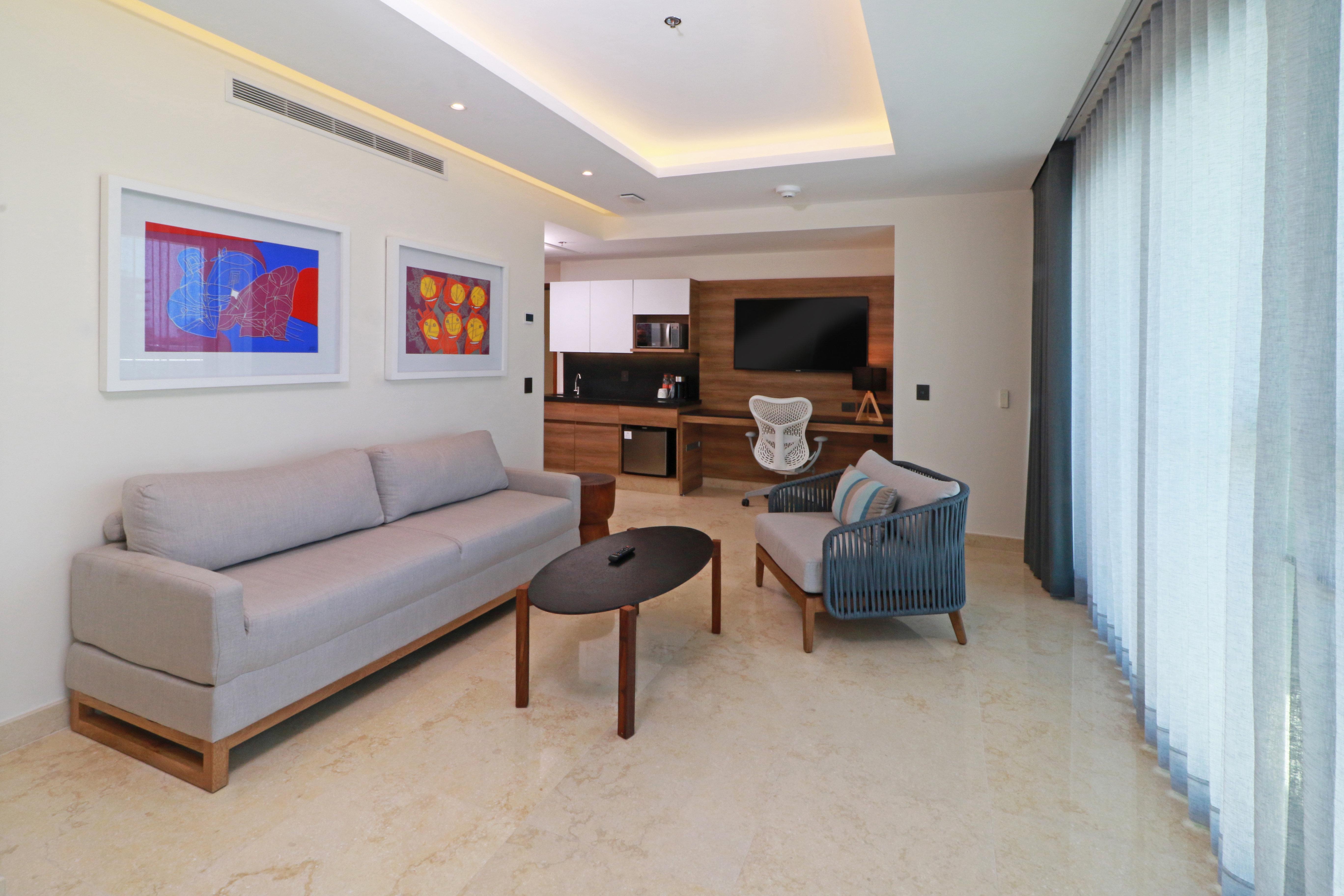 Suite City View King Bed