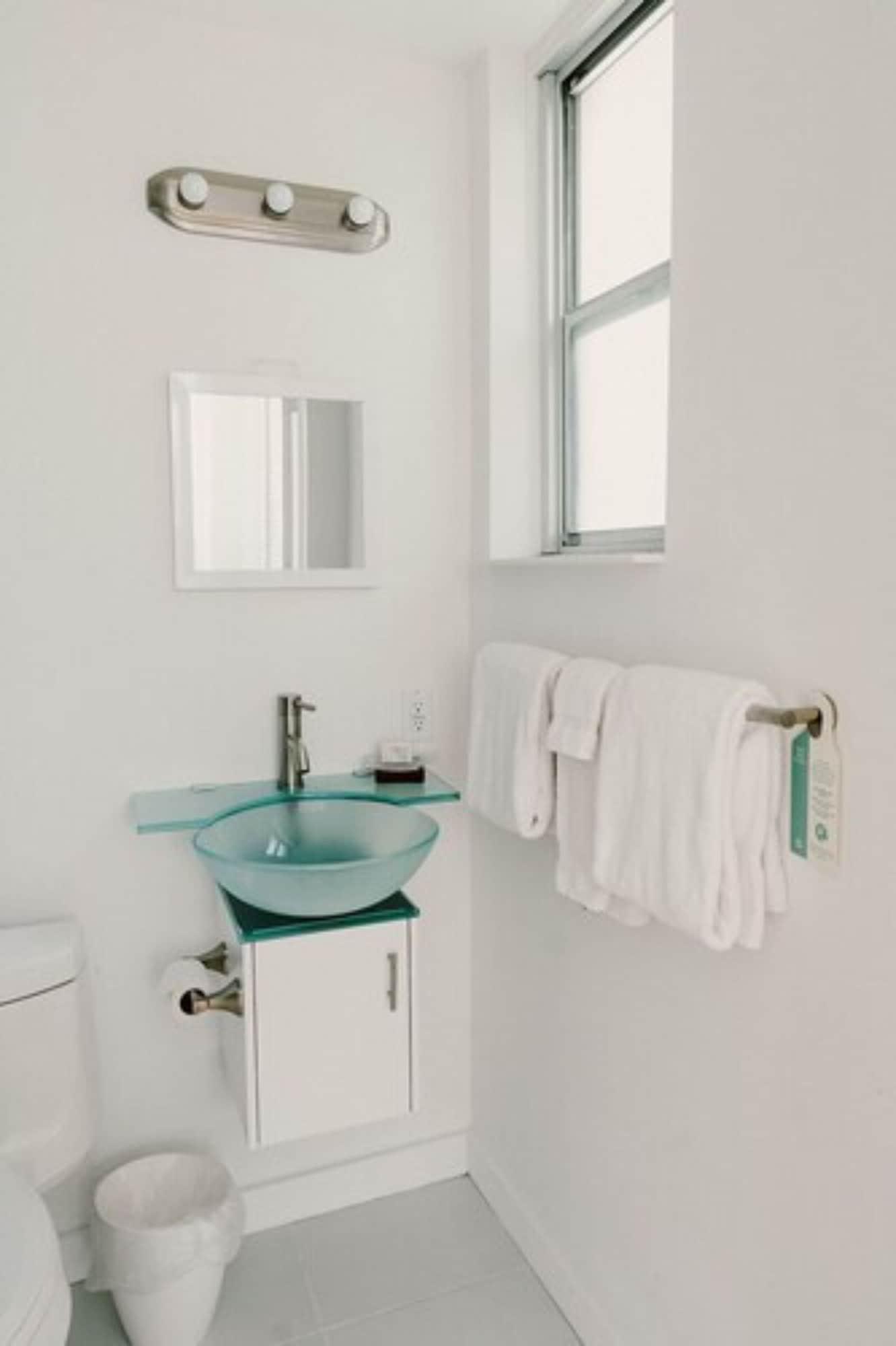 Studio King Size Bed