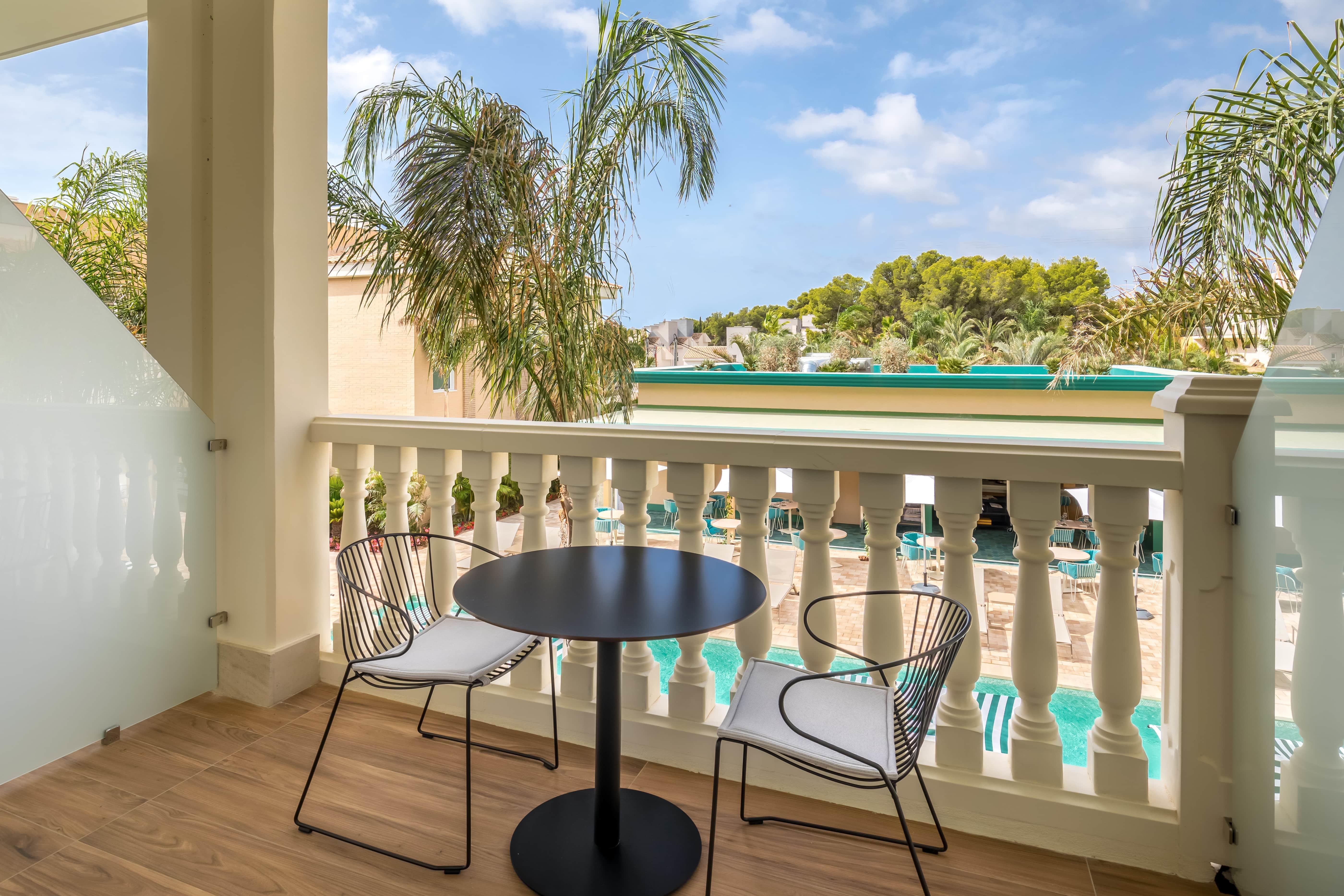 Junior Suite Pool View