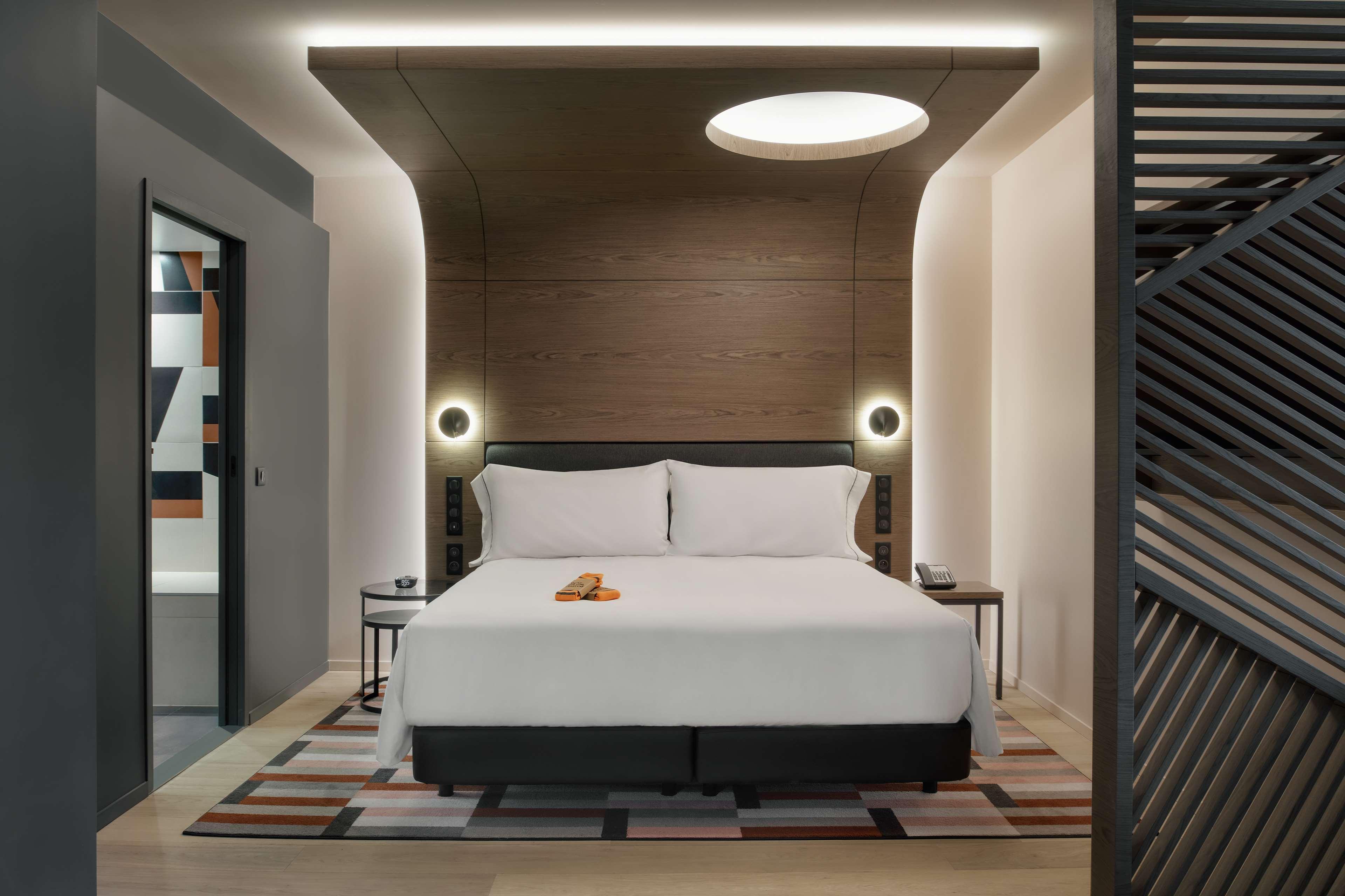 Junior Suite King Size Bed