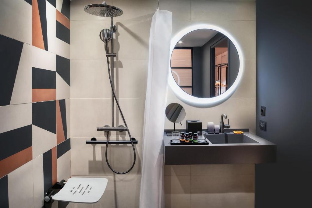 Double Premium King Bed