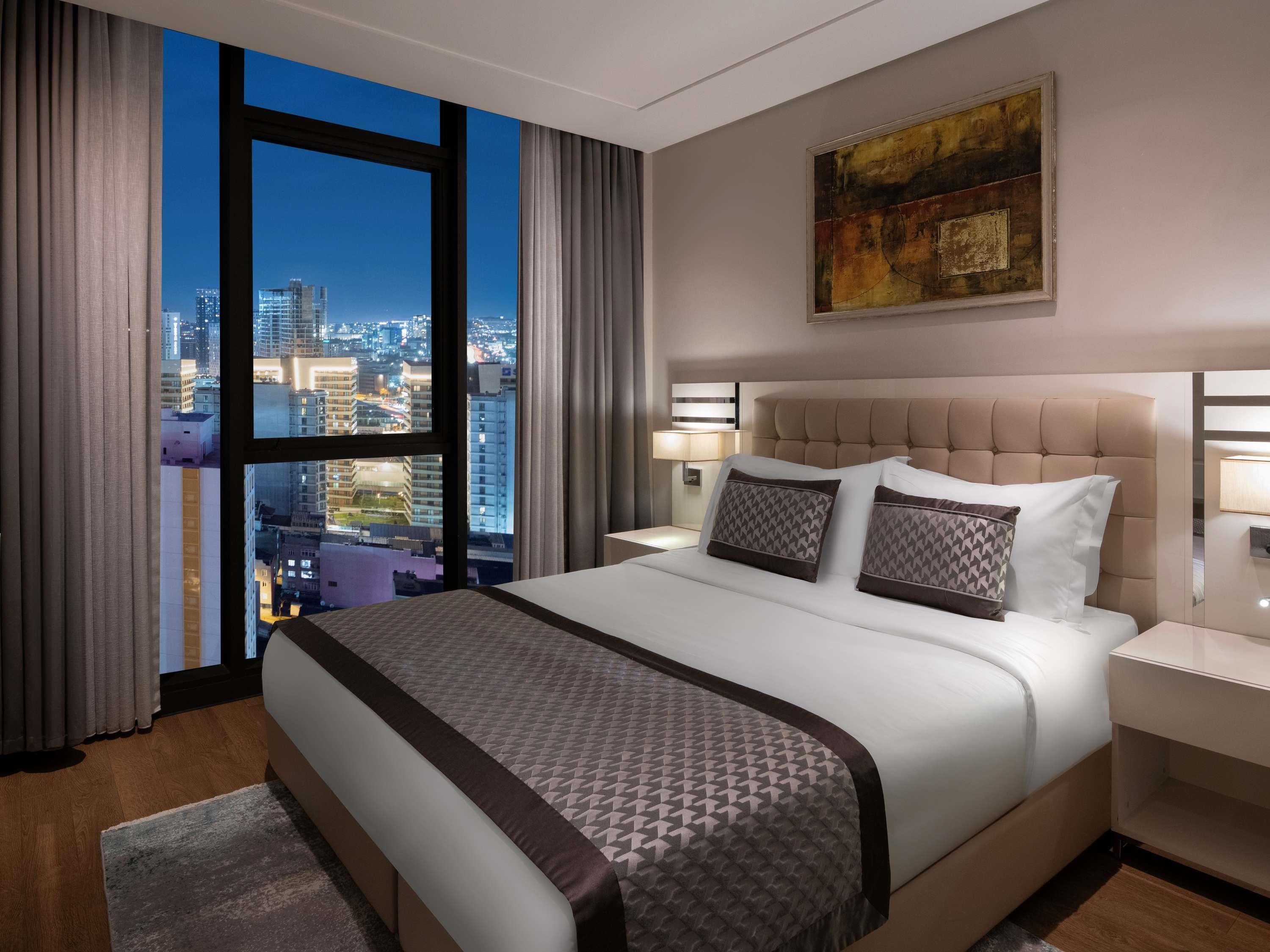 Room Two Bedrooms with Terrace