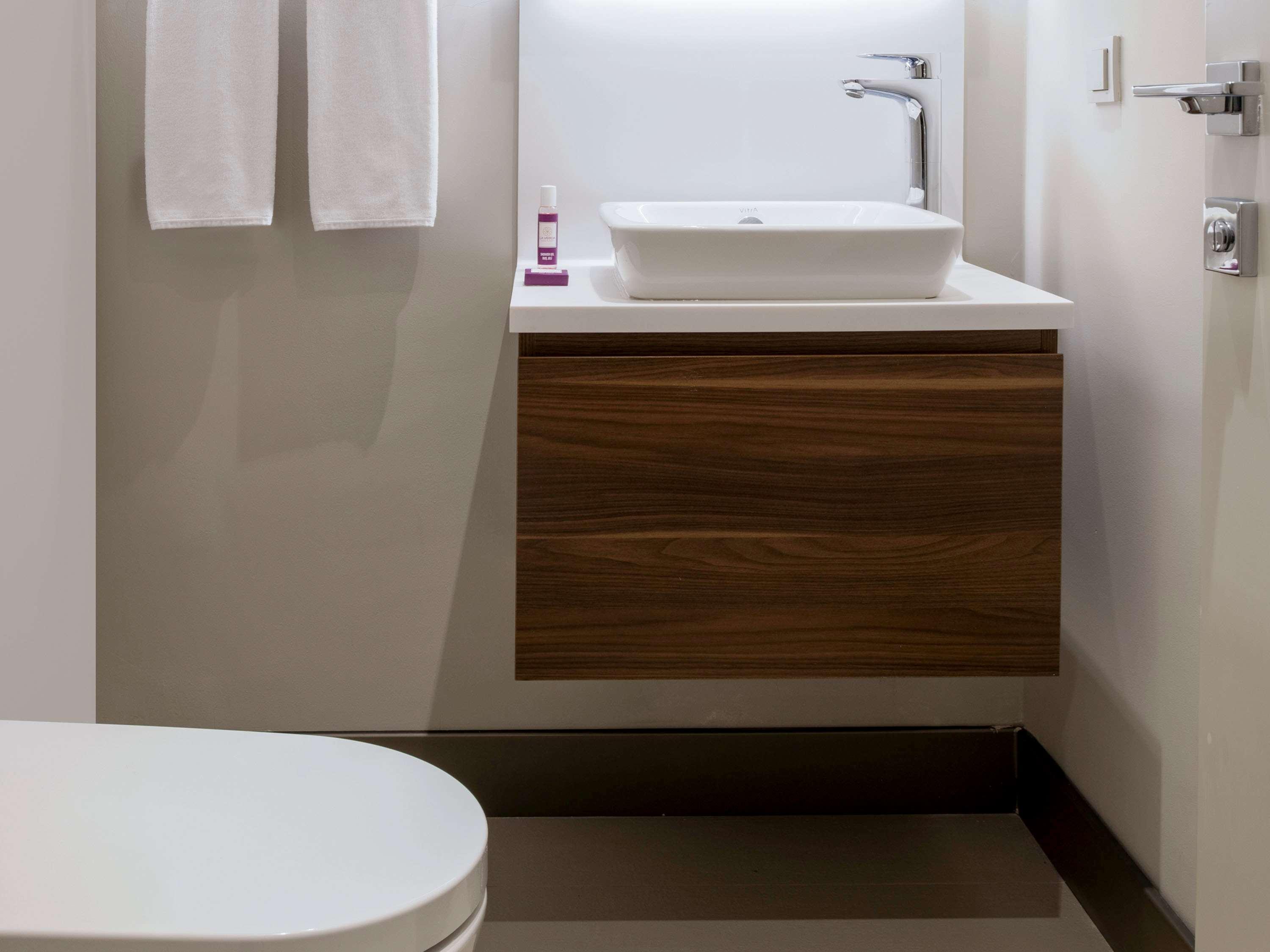 Room Deluxe Three Bedroom